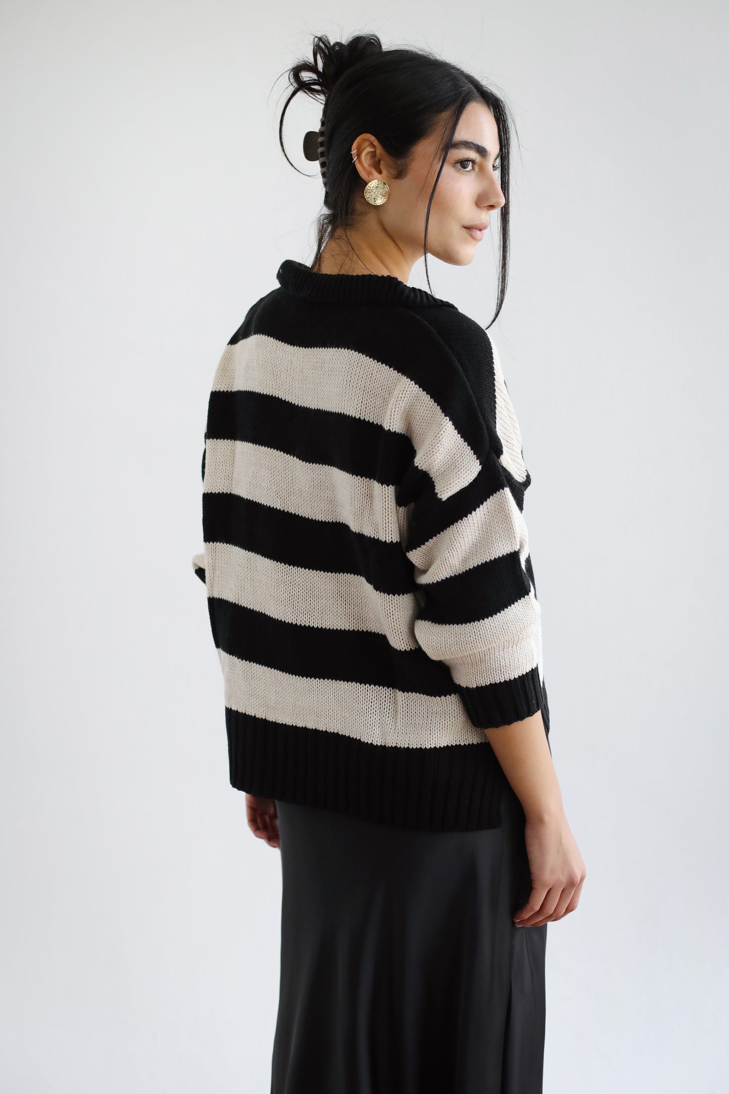 Cozy Striped Sweatshirt in Black
