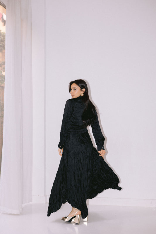 Living The Dream Crushed Dress in Black