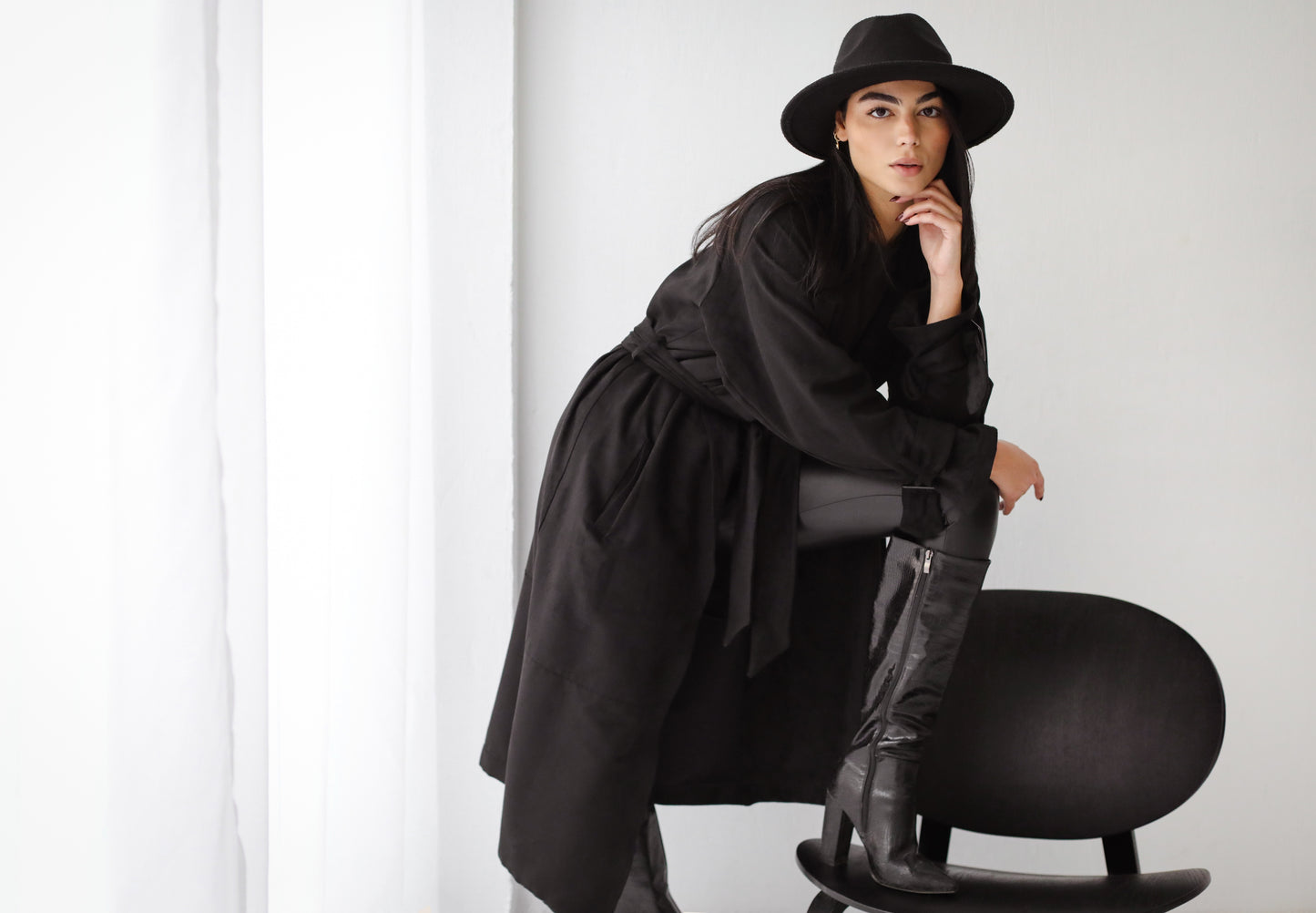 Stunner Suede Coat - Black