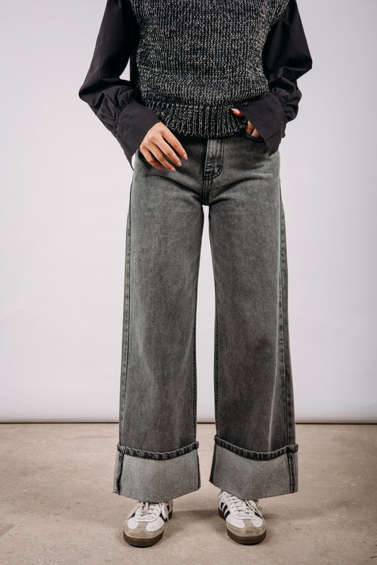 Fold Up Wide Leg Jeans in Grey