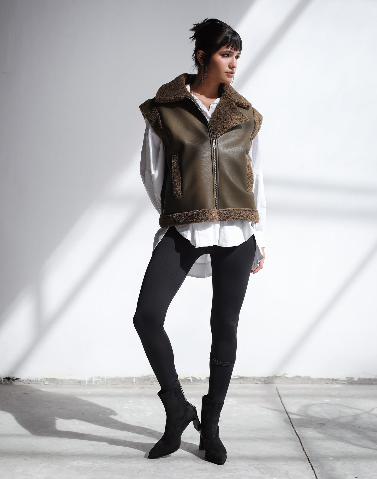 Snowflakes Leather Vest - Mushroom Olive