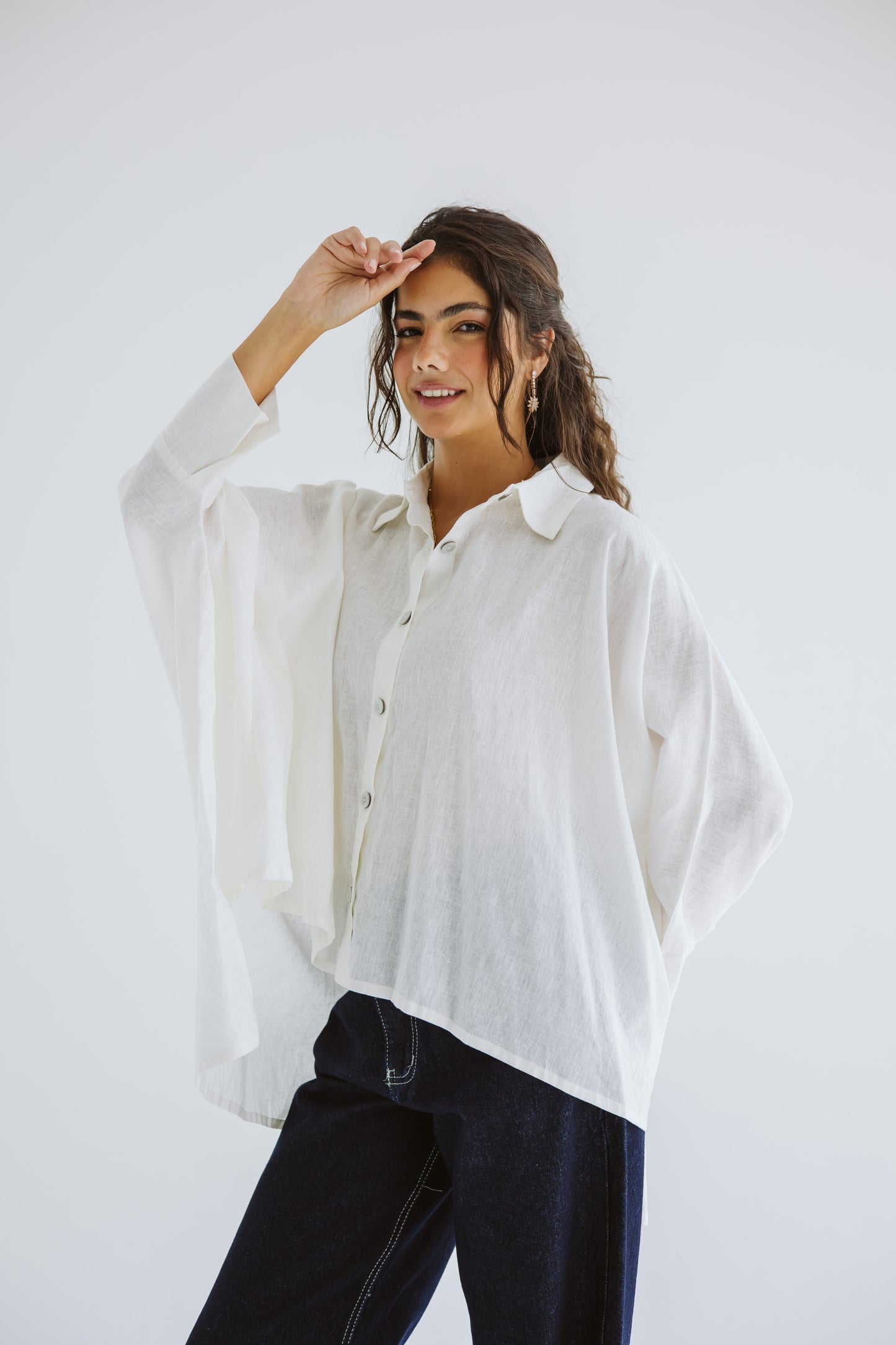 City Diaries Linen Cape in White