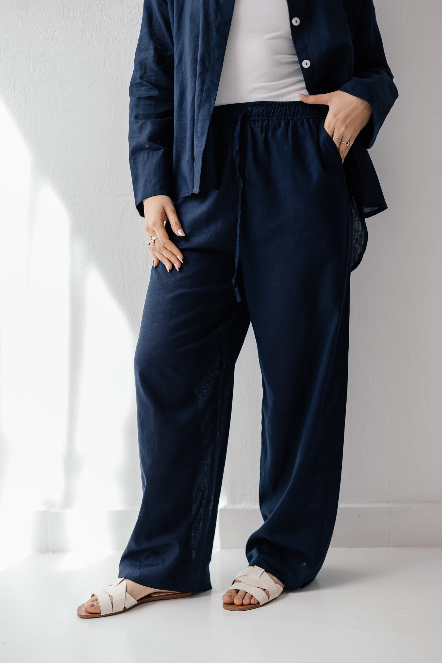 Linen Pants in Navy