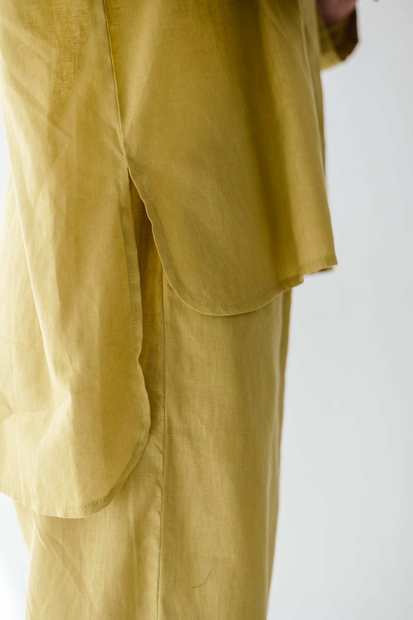 Linen Shirt in Mustard