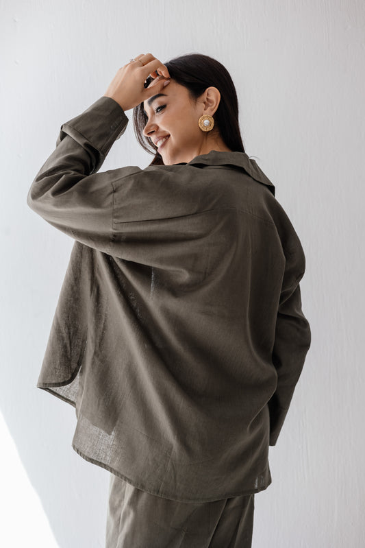 Linen Shirt in Olive