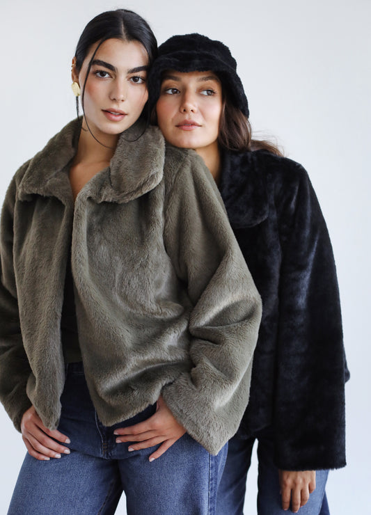 Stunner Faux Fur Jacket - Black