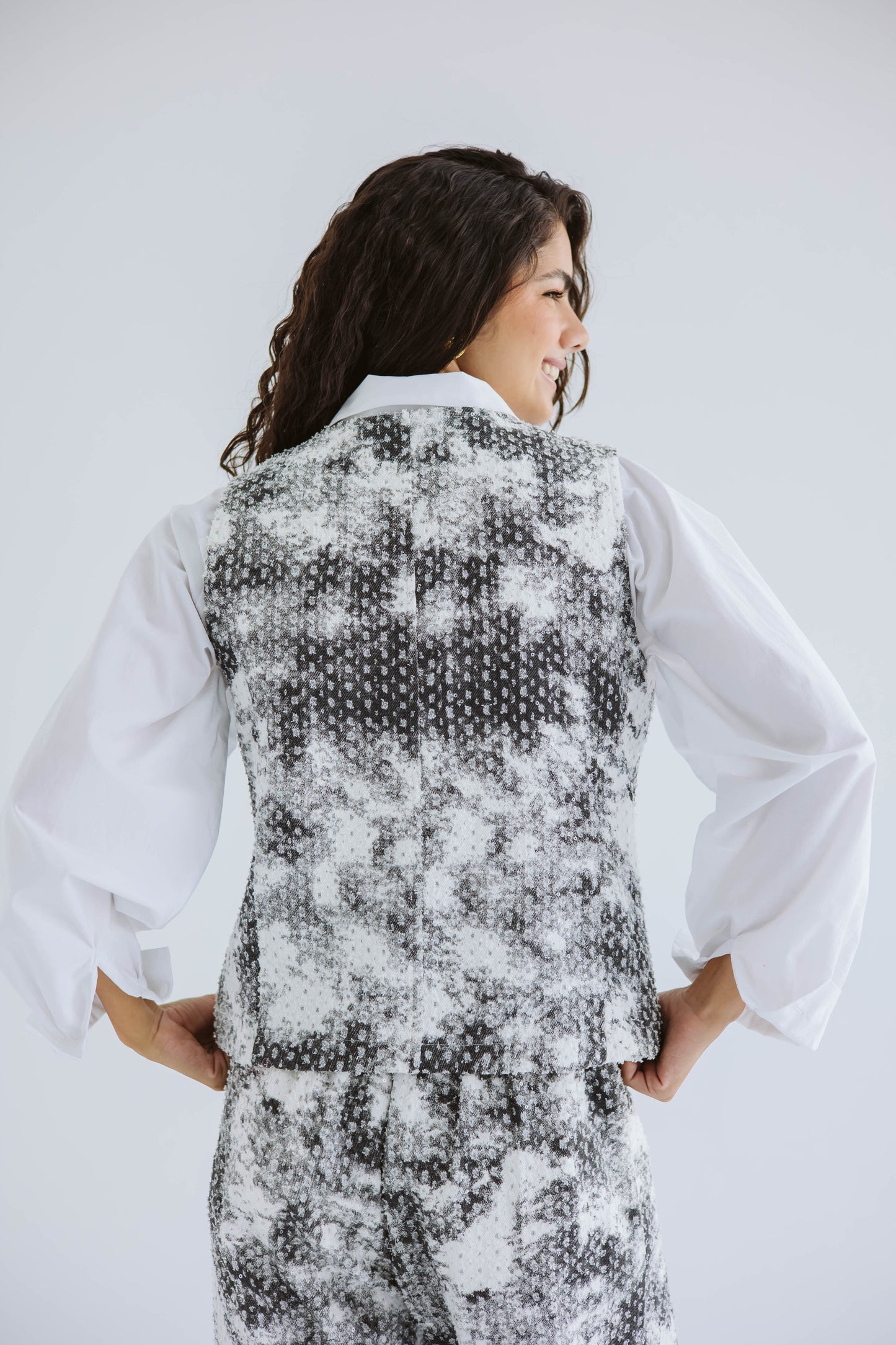 Rising Star Denim Vest in Black