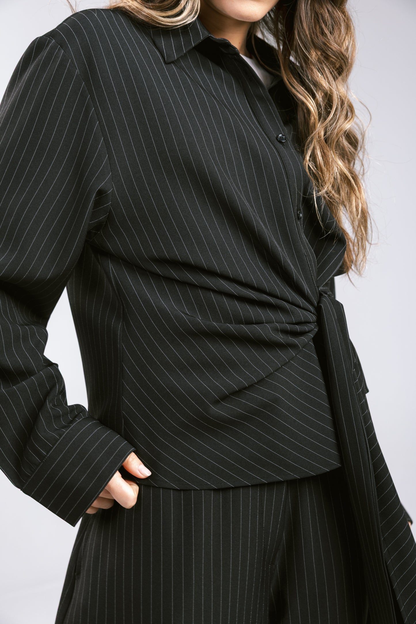 Knot Your Type Striped Set - Black
