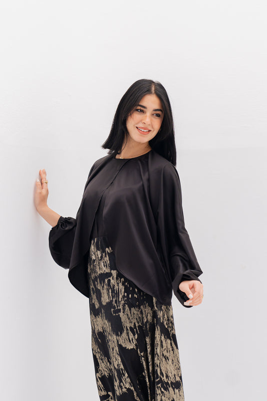 Airy Blouse in Black