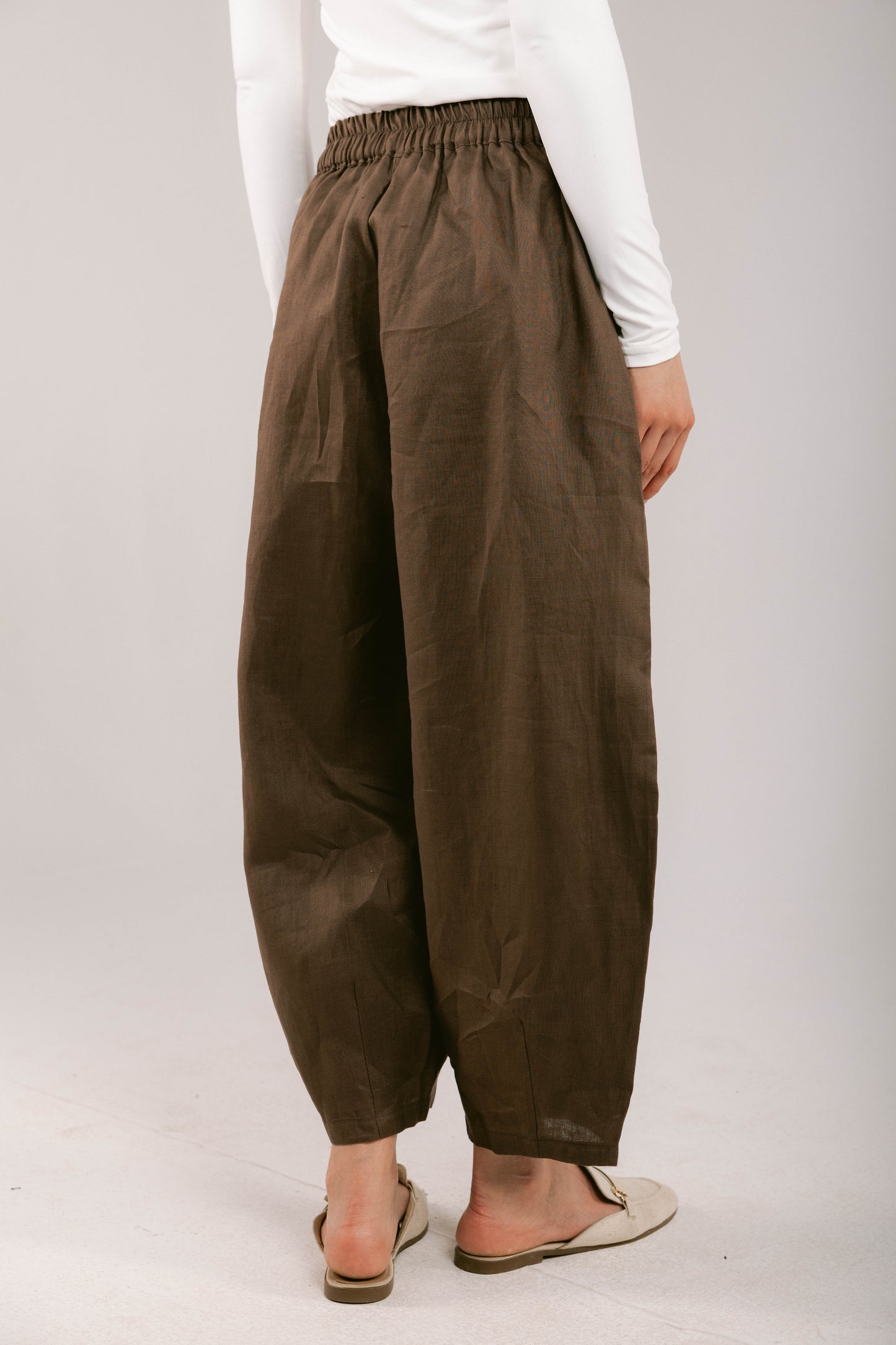 Essential Balloon Linen Pants - Brown