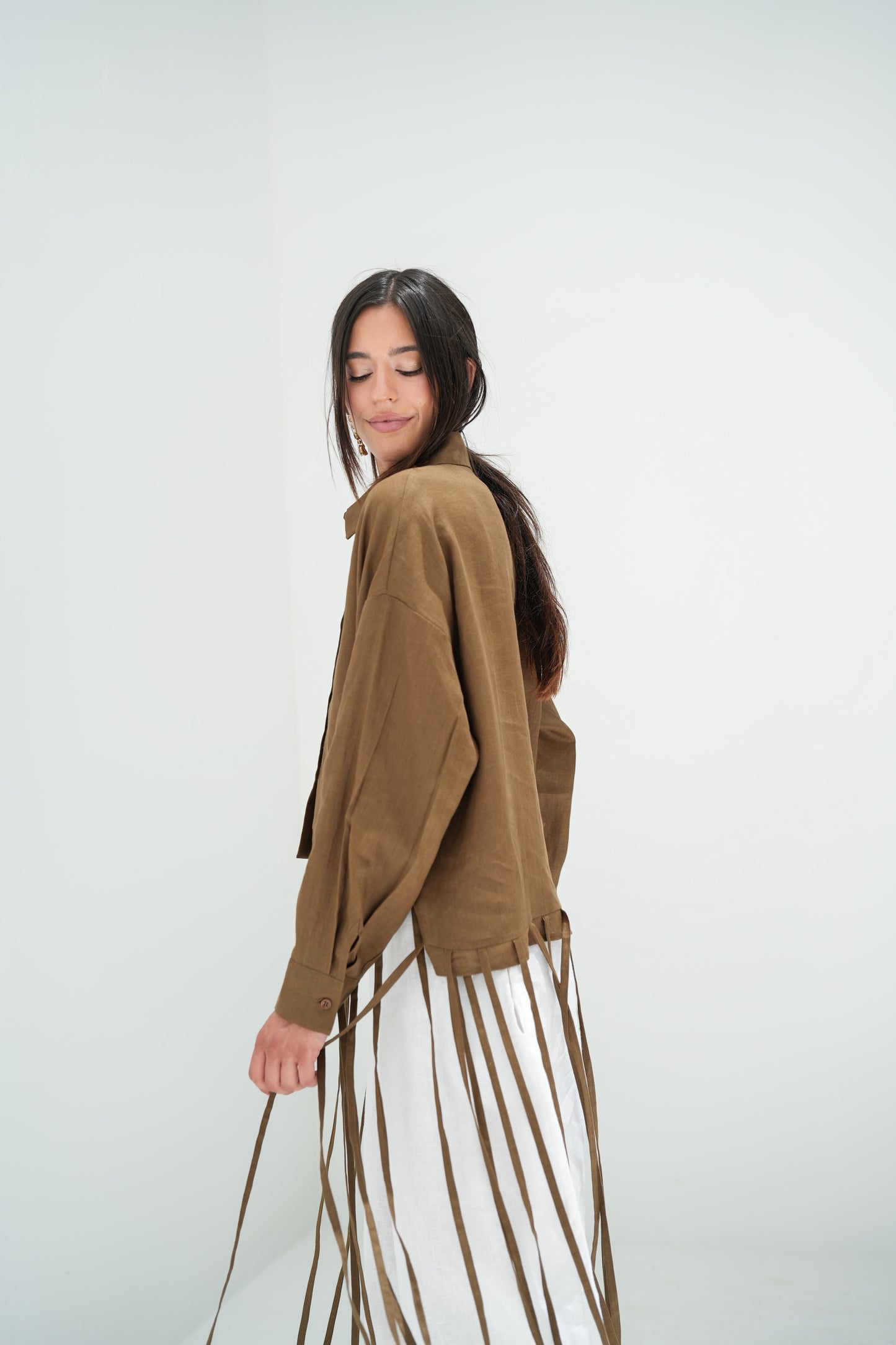 Girl’s Girl Linen Top - Taupe