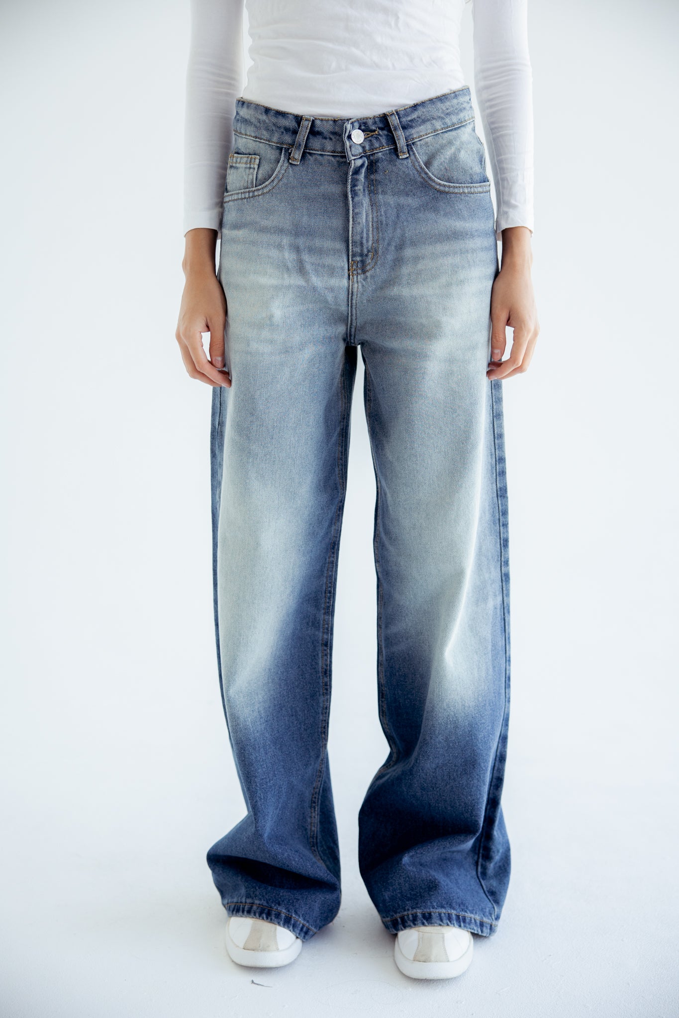 Standout Denim Pants in Washed Blue