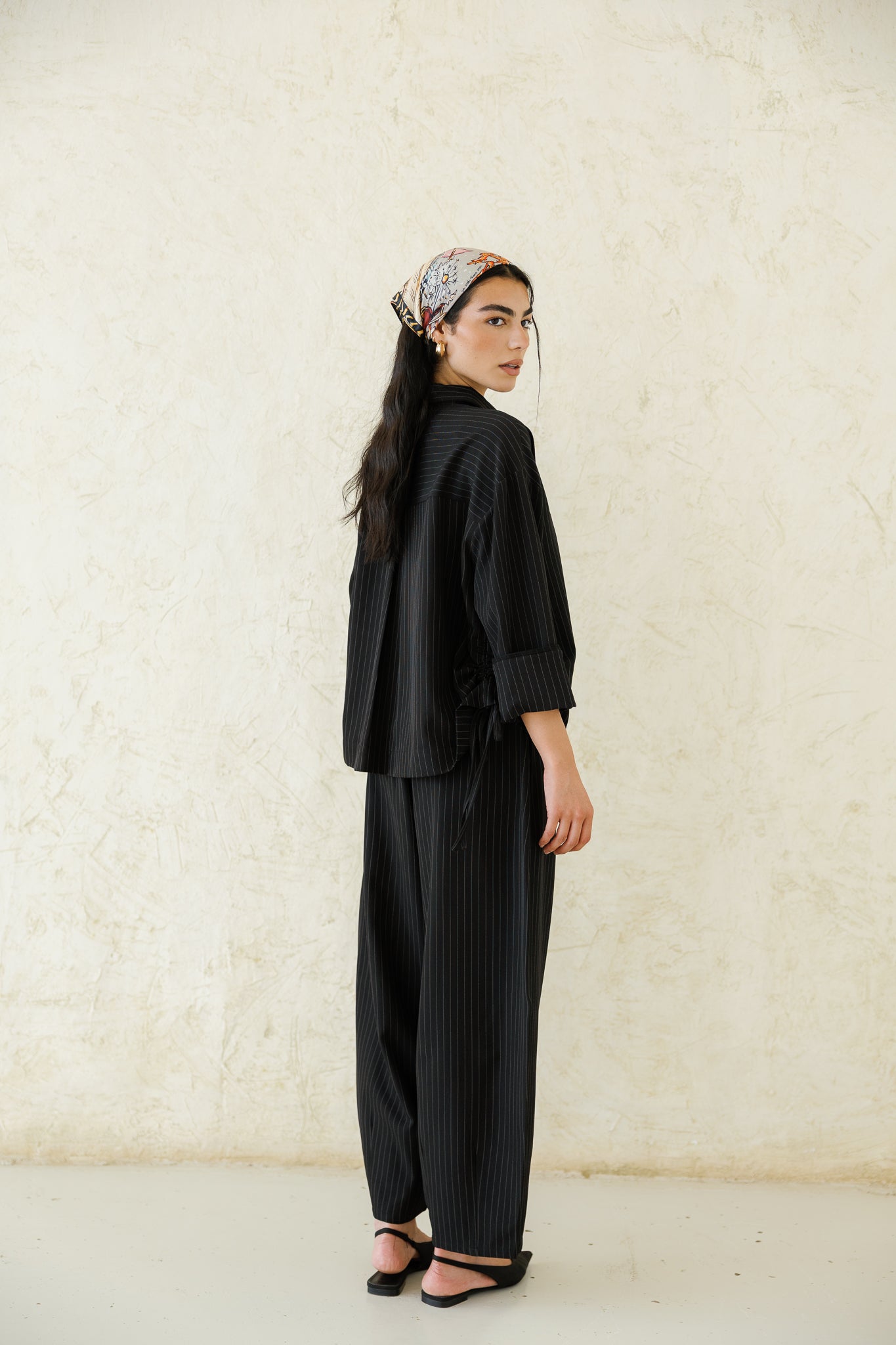 Perfect Tones Striped Set - Black