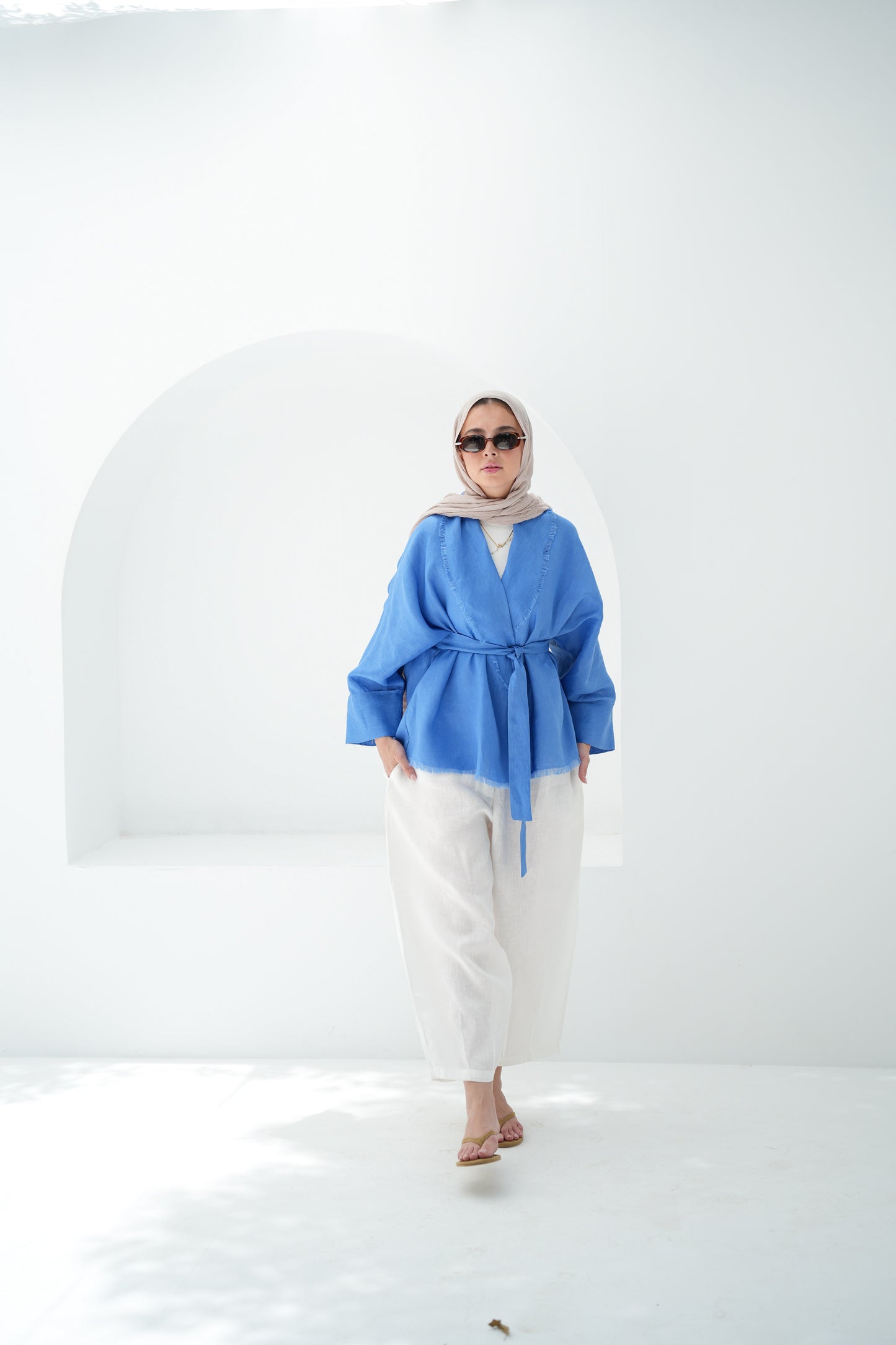 Sun Chaser Linen Cardigan - Cobalt