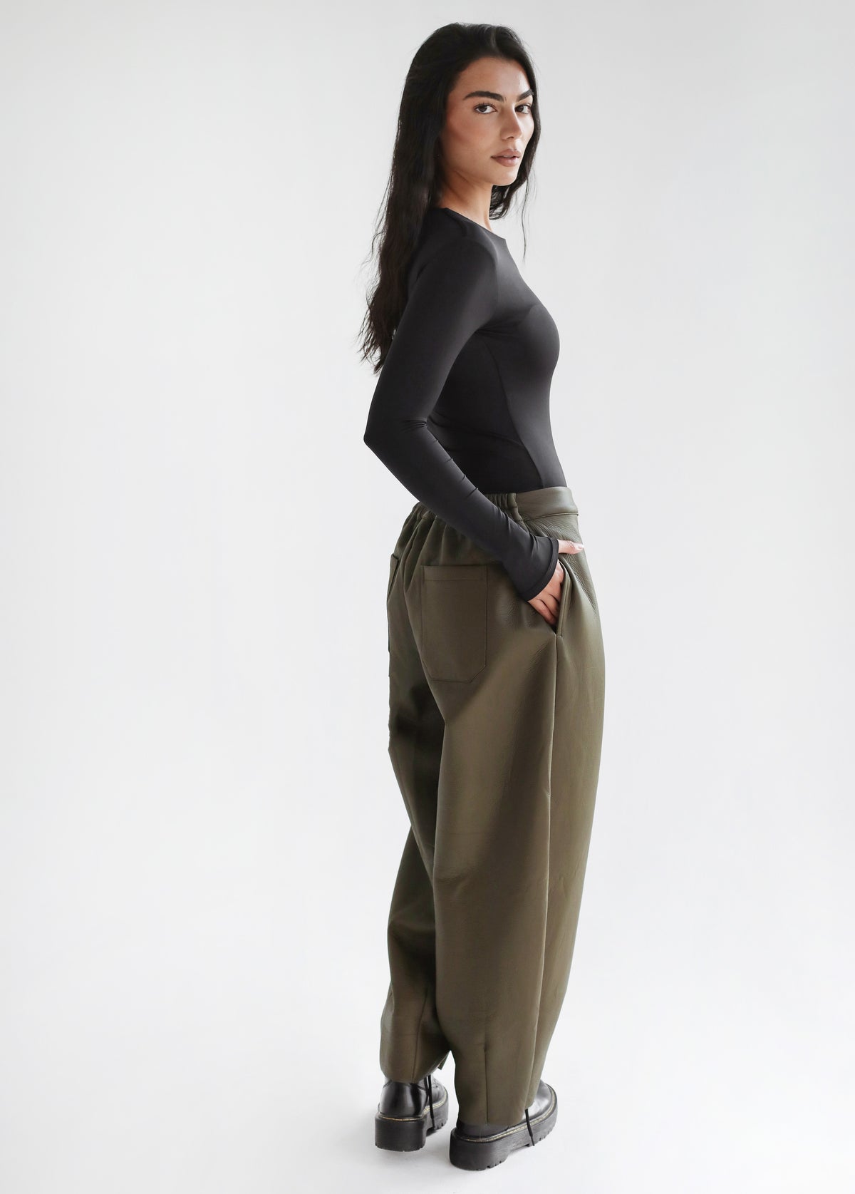 Essential Balloon Leather Pants - Olive