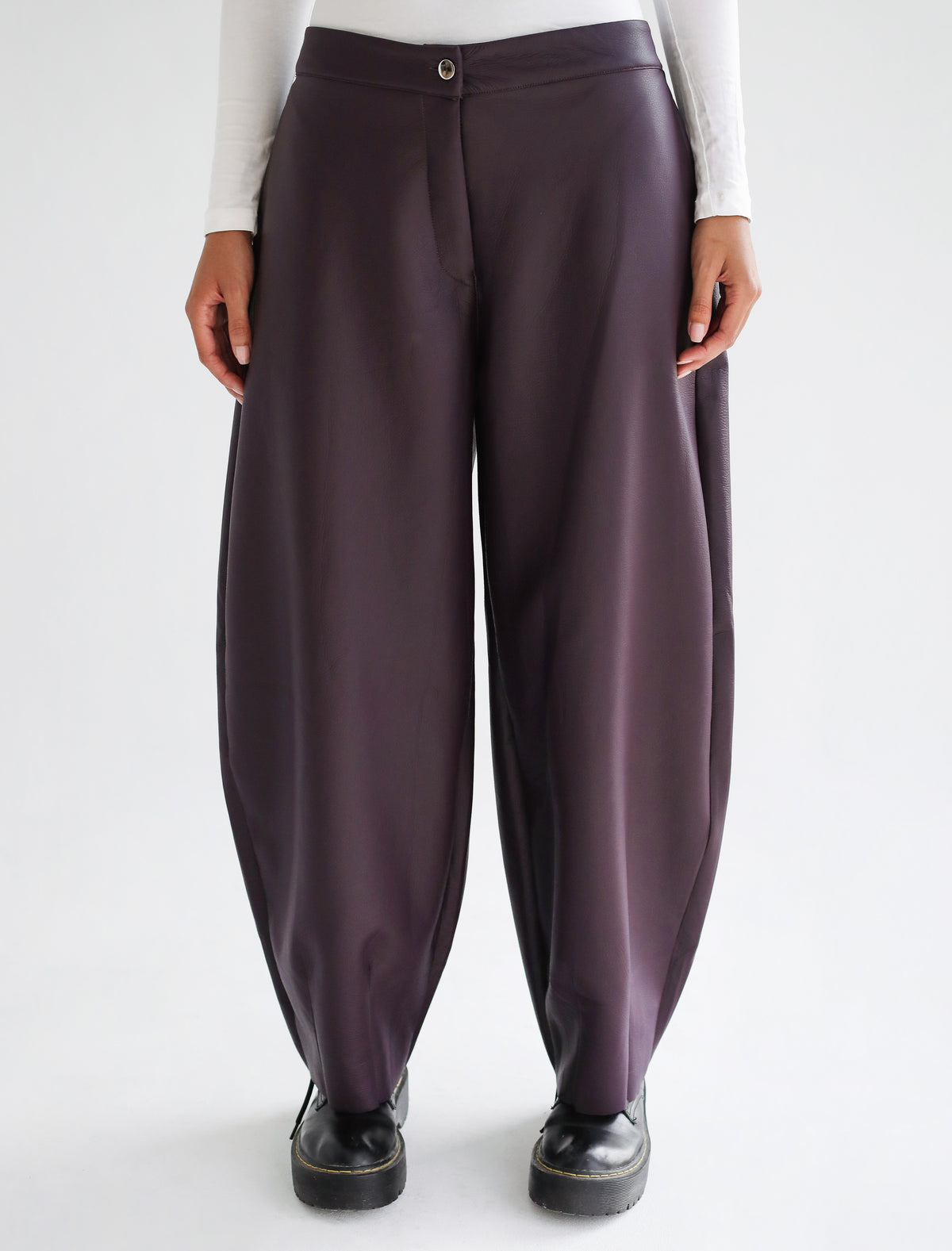 Essential Balloon Leather Pants - Burgundy