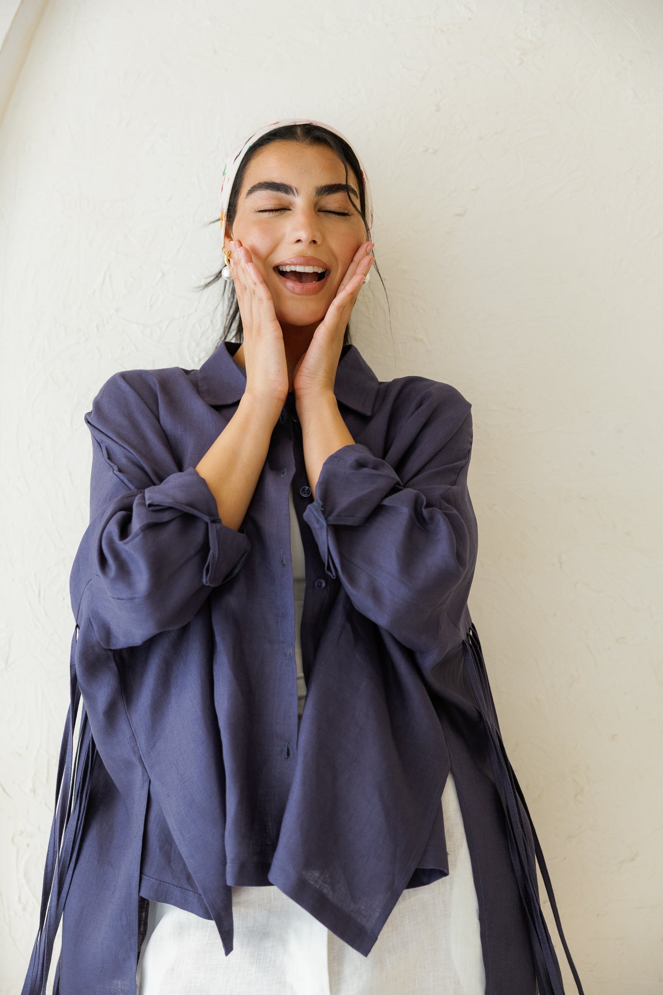Summer Smiles Linen Top - Navy