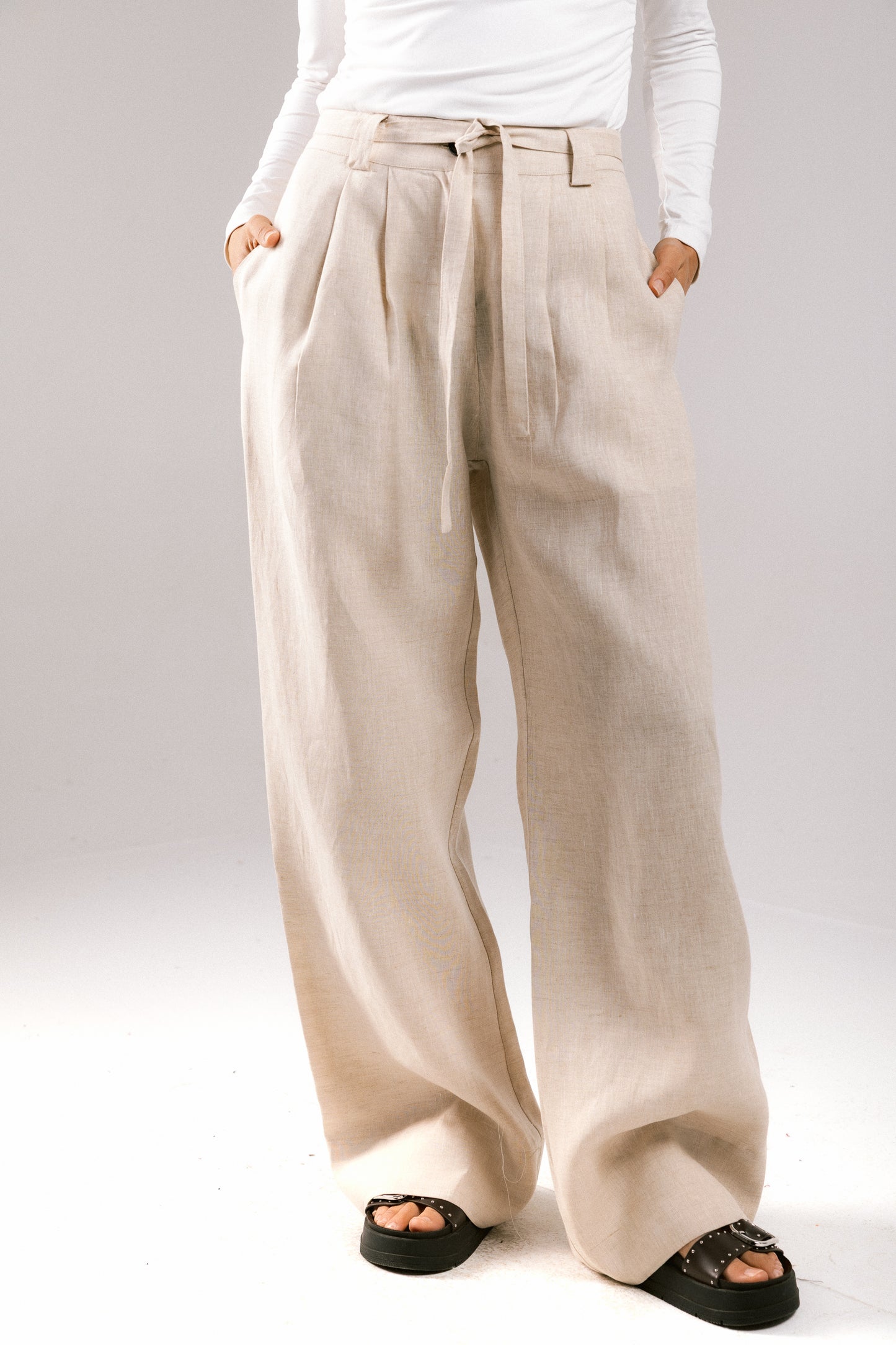 The Pleated Breeze Linen Pants - Beige