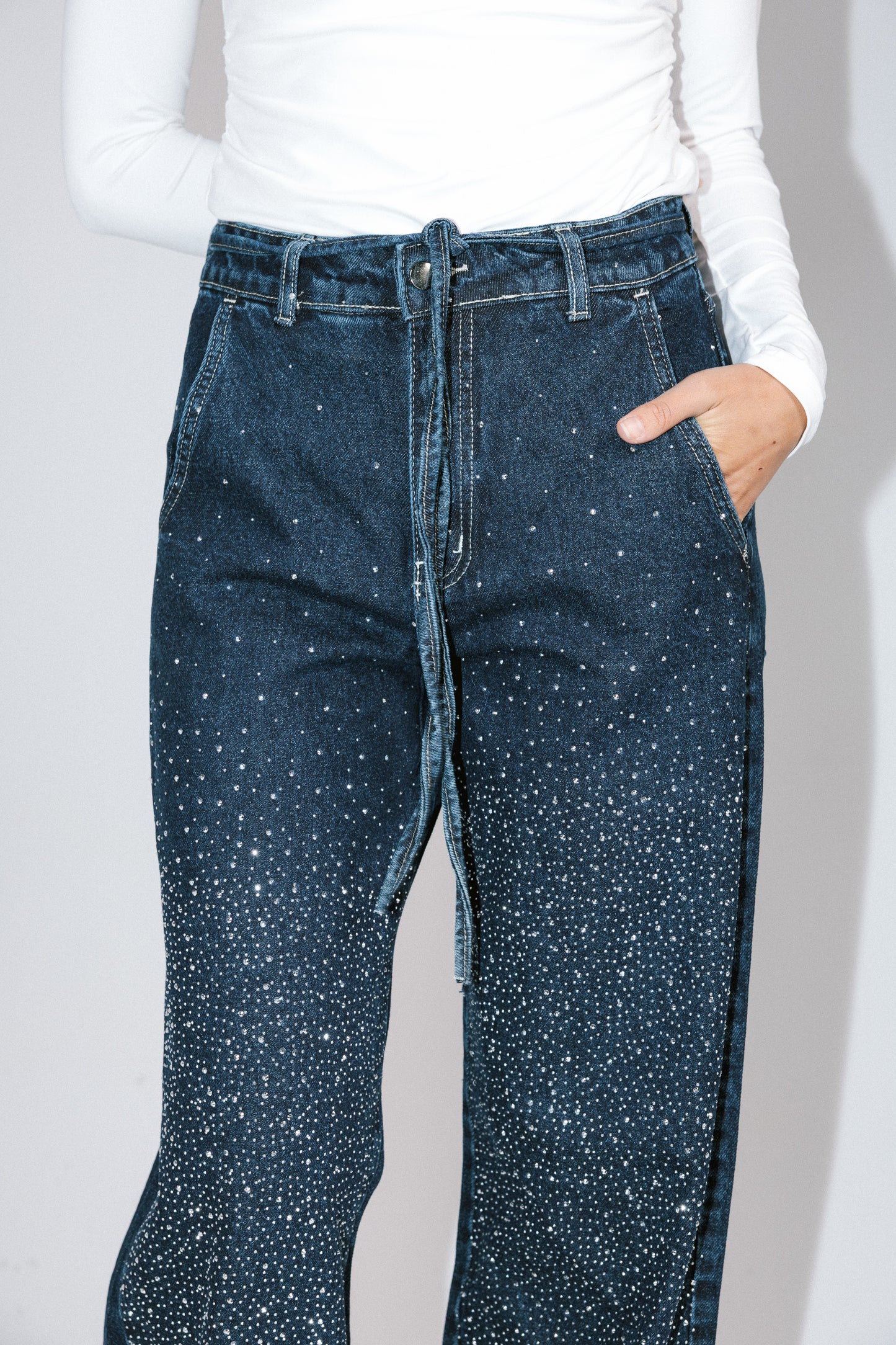 Unmatched Denim Pants in Dark Blue