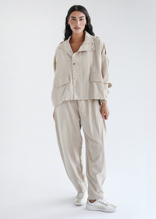 Leading The Way Set - Beige