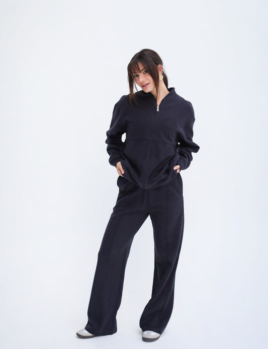 Relaxed To The Max Set - Navy