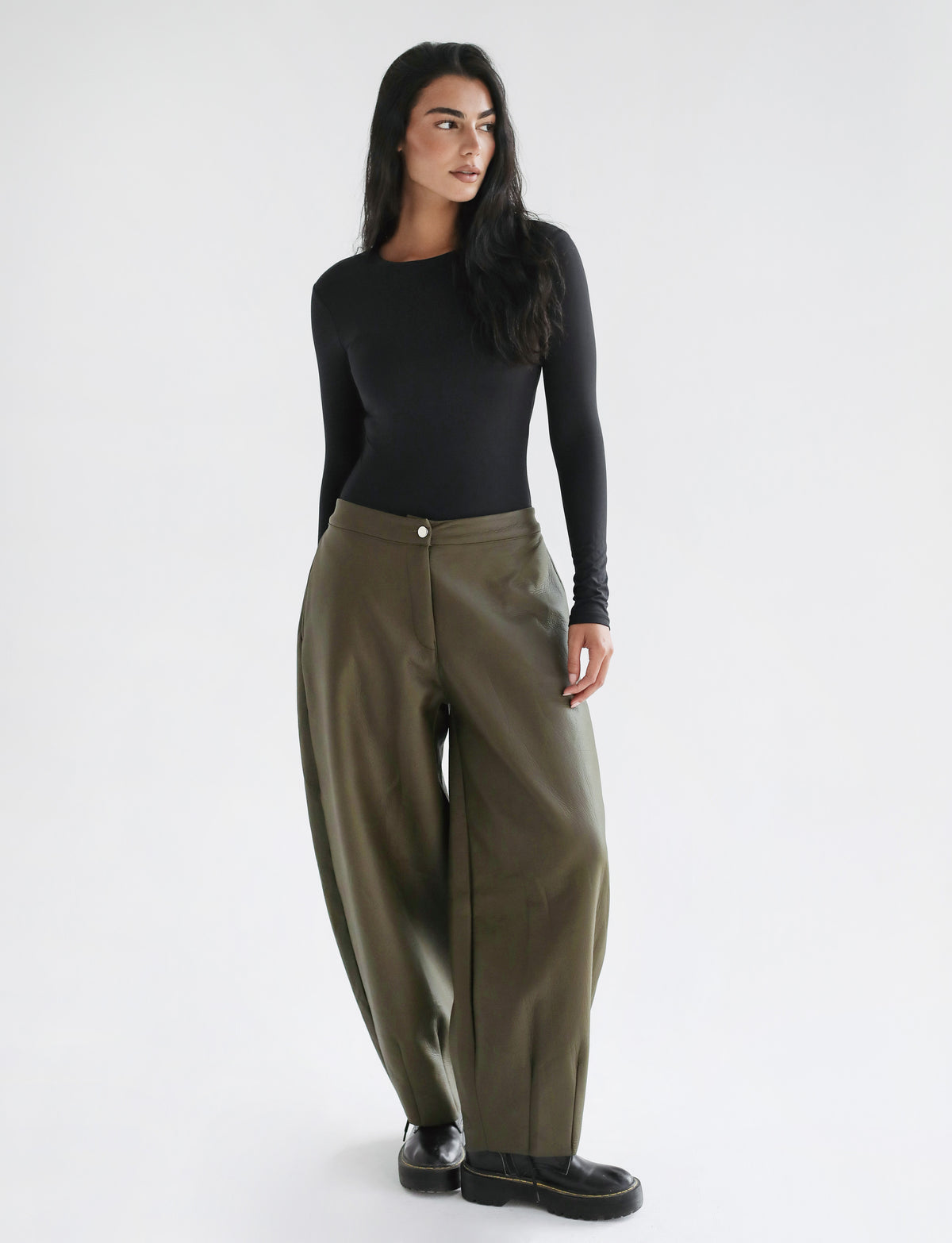 Essential Balloon Leather Pants - Olive