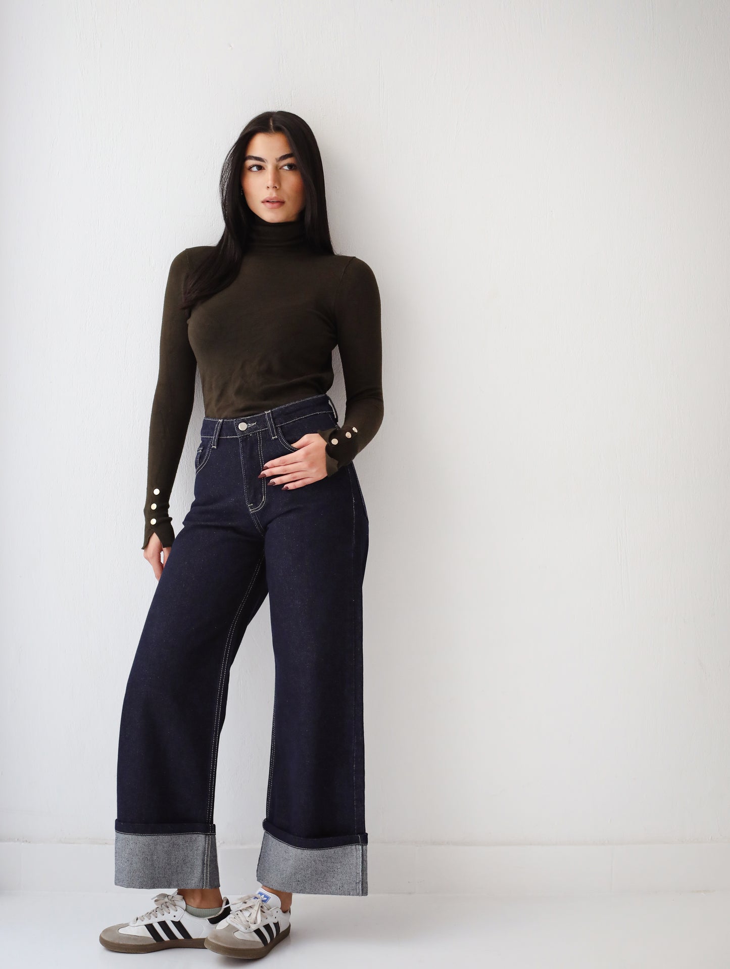 Fold Up Wide Leg Jeans in Indigo