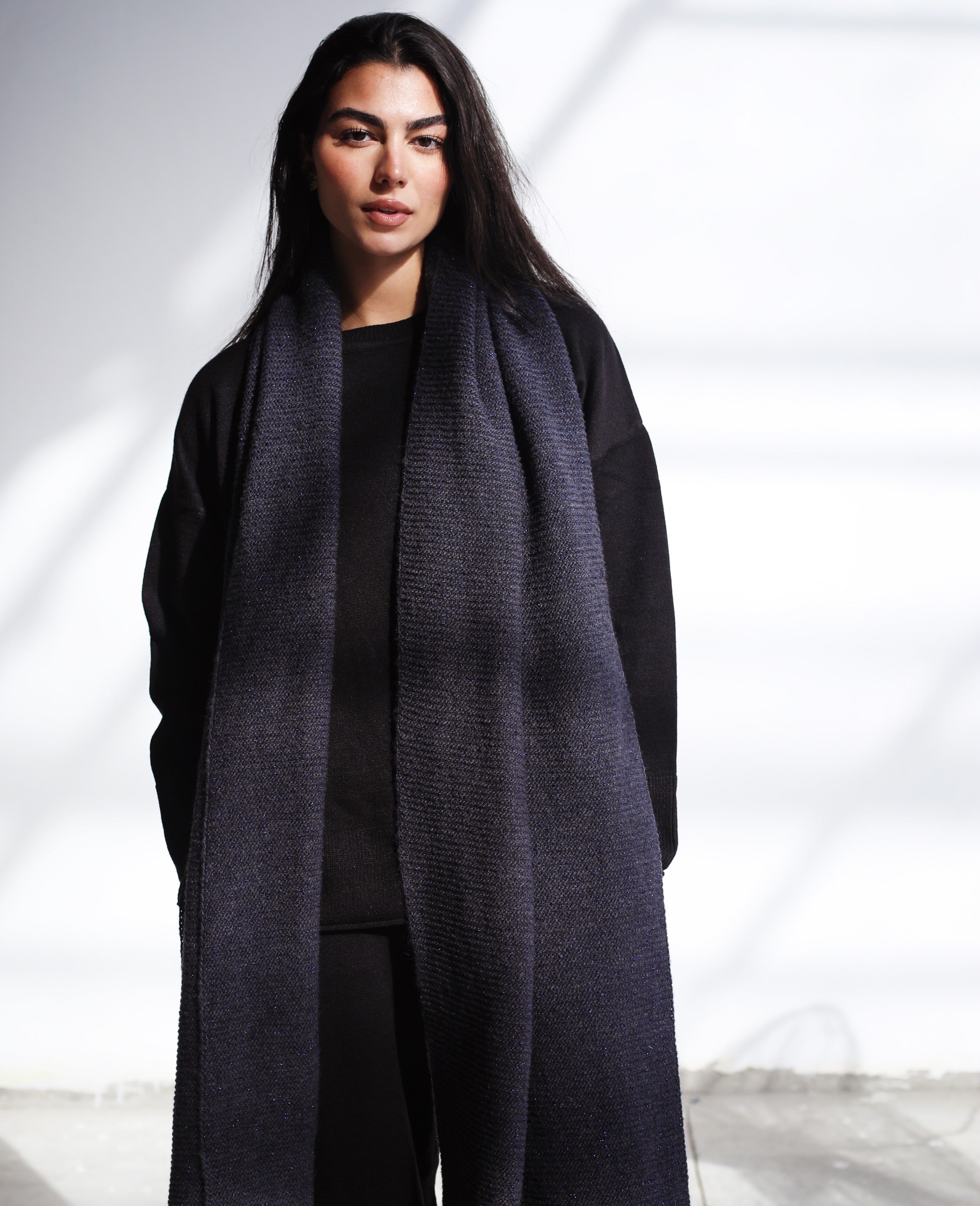 Winter Chill Knit Scarf - Midnight Navy – Amalia