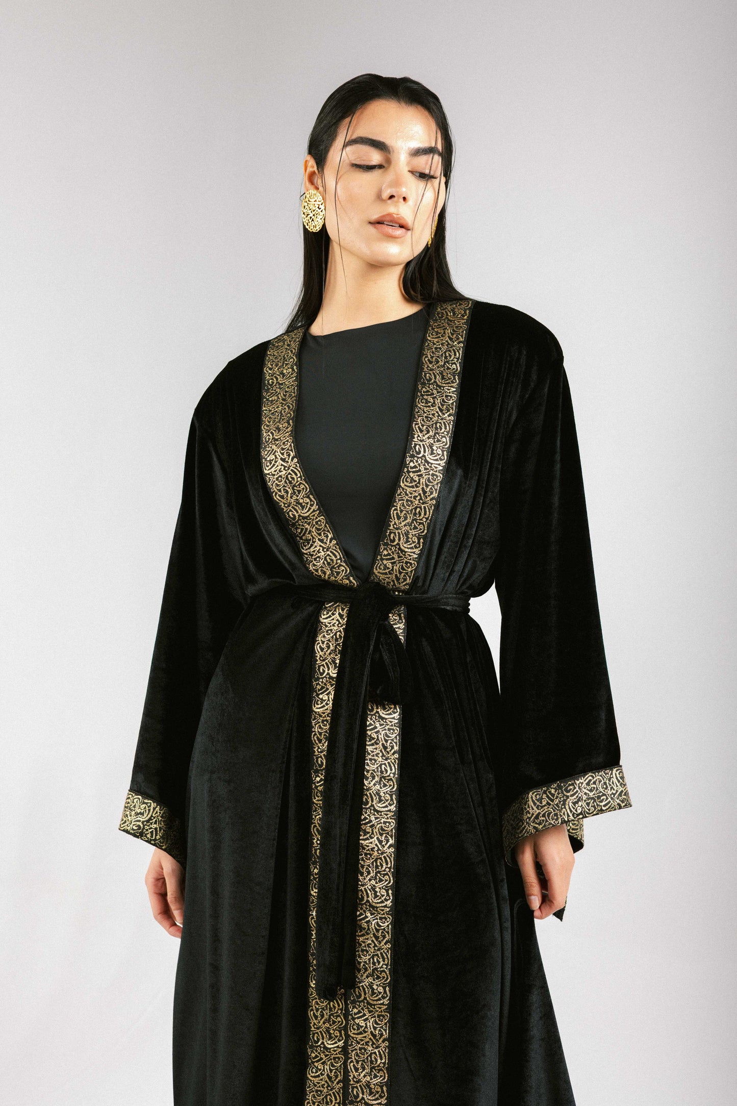 The Velvet Kaftan in Black