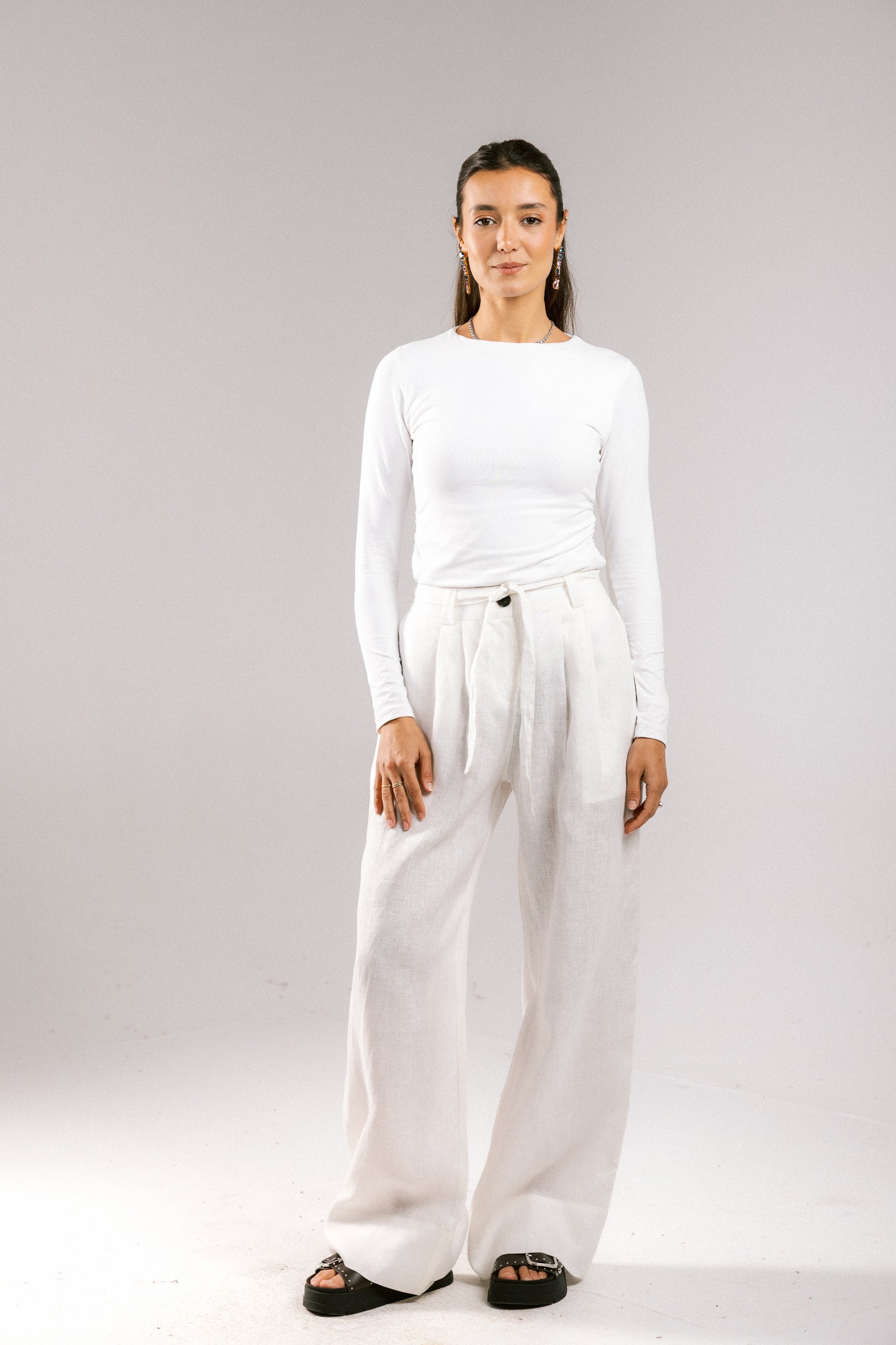 The Pleated Breeze Linen Pants - White