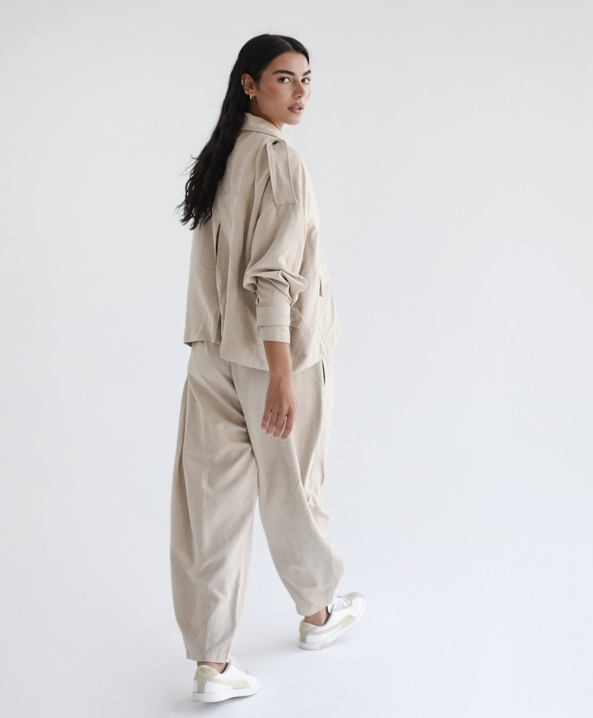 Leading The Way Set - Beige