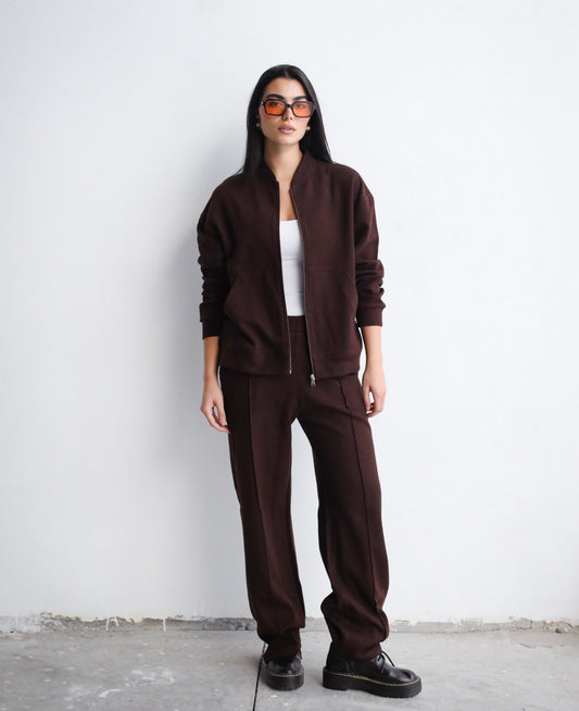 Relaxed To The Max Set - Brown