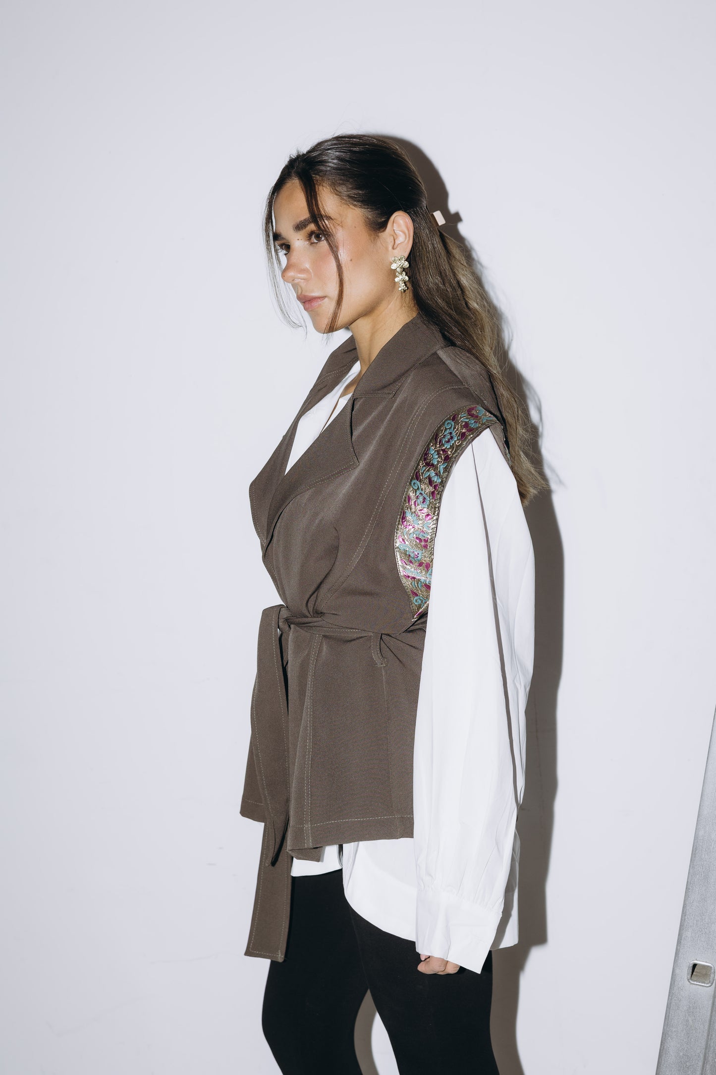 Top Notch Vest in Brown