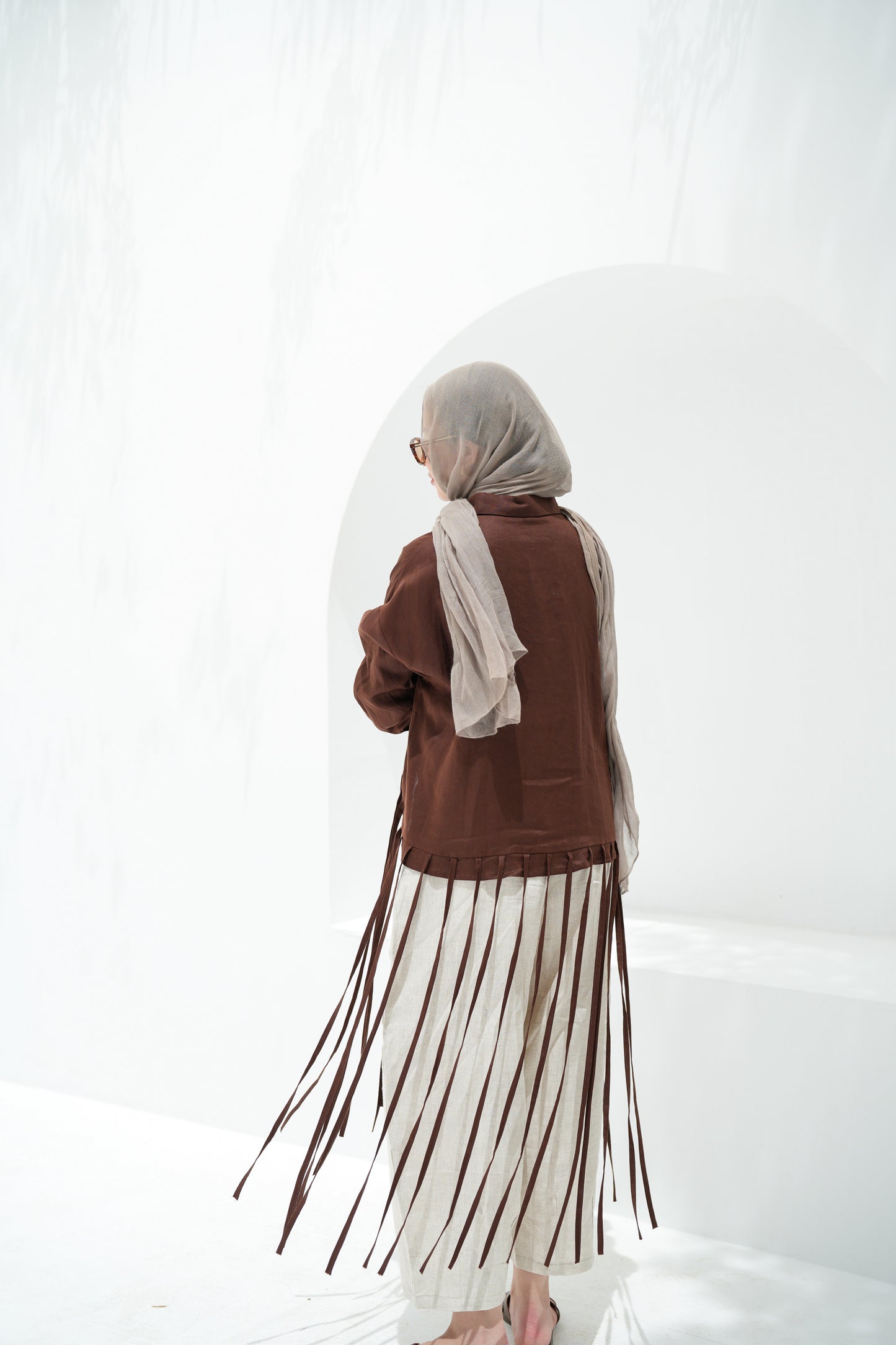 Girl’s Girl Linen Top - Brown