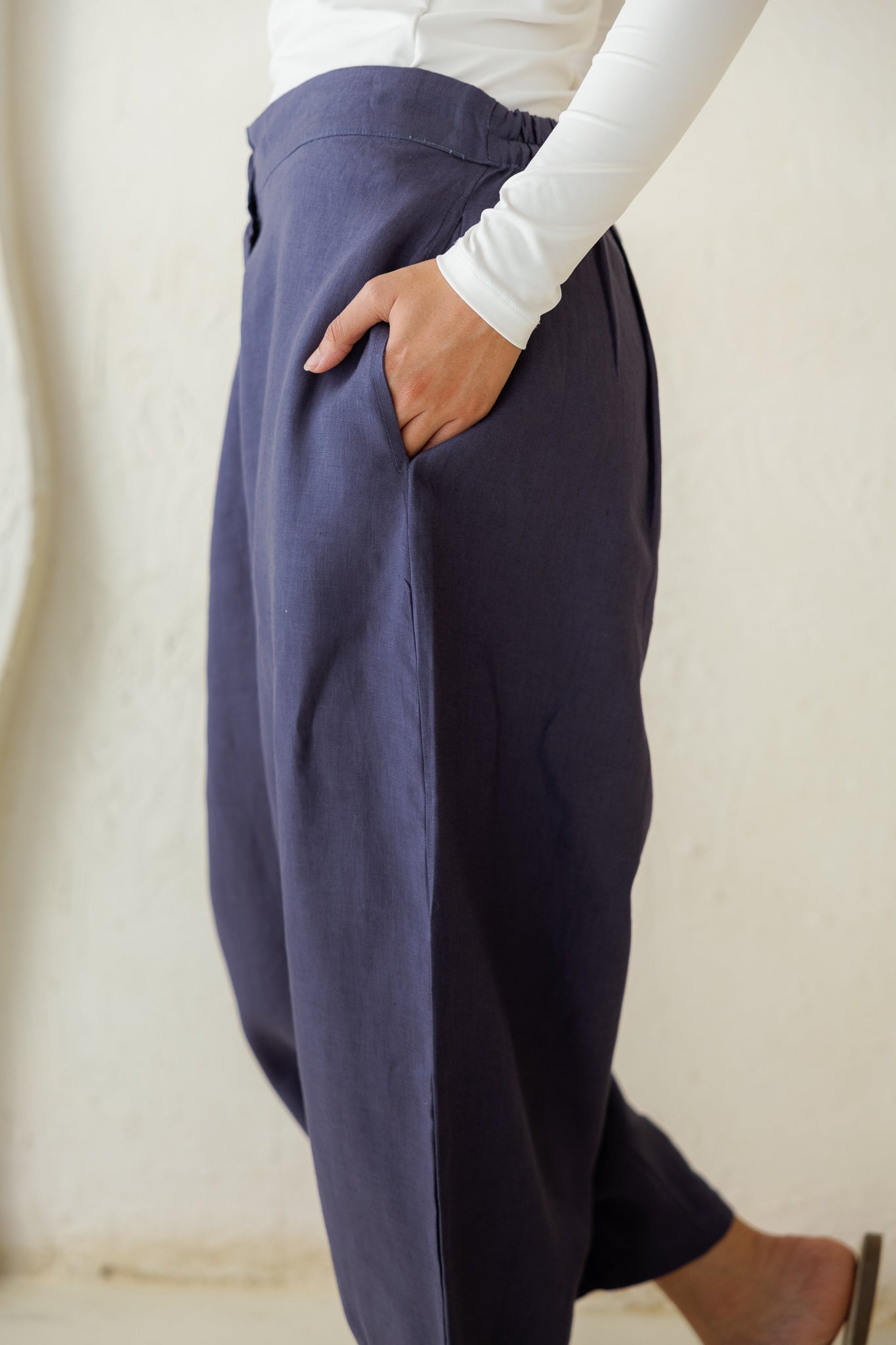 Essential Balloon Linen Pants - Navy