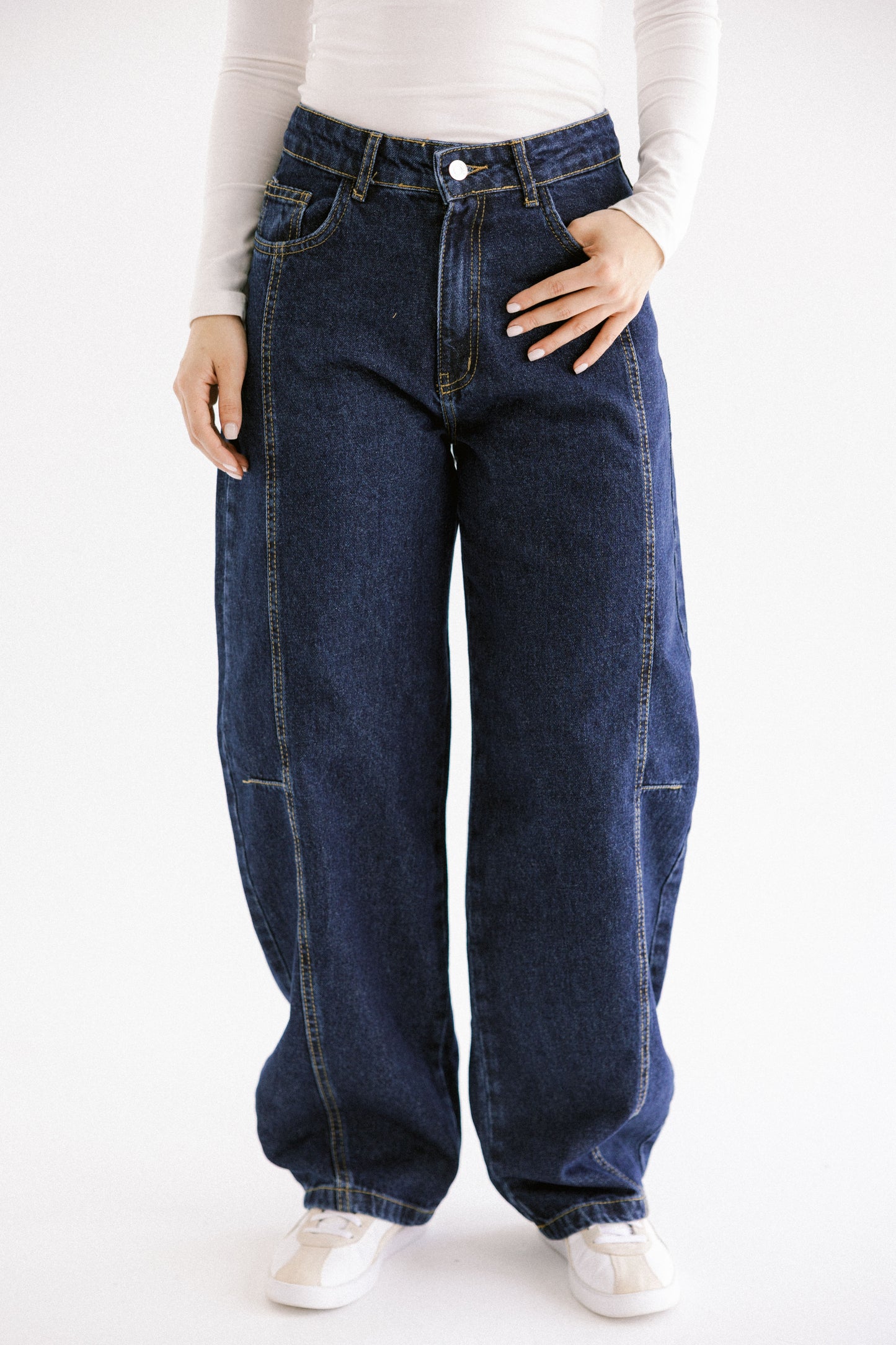 Out N About Balloon Denim Pants in Indigo