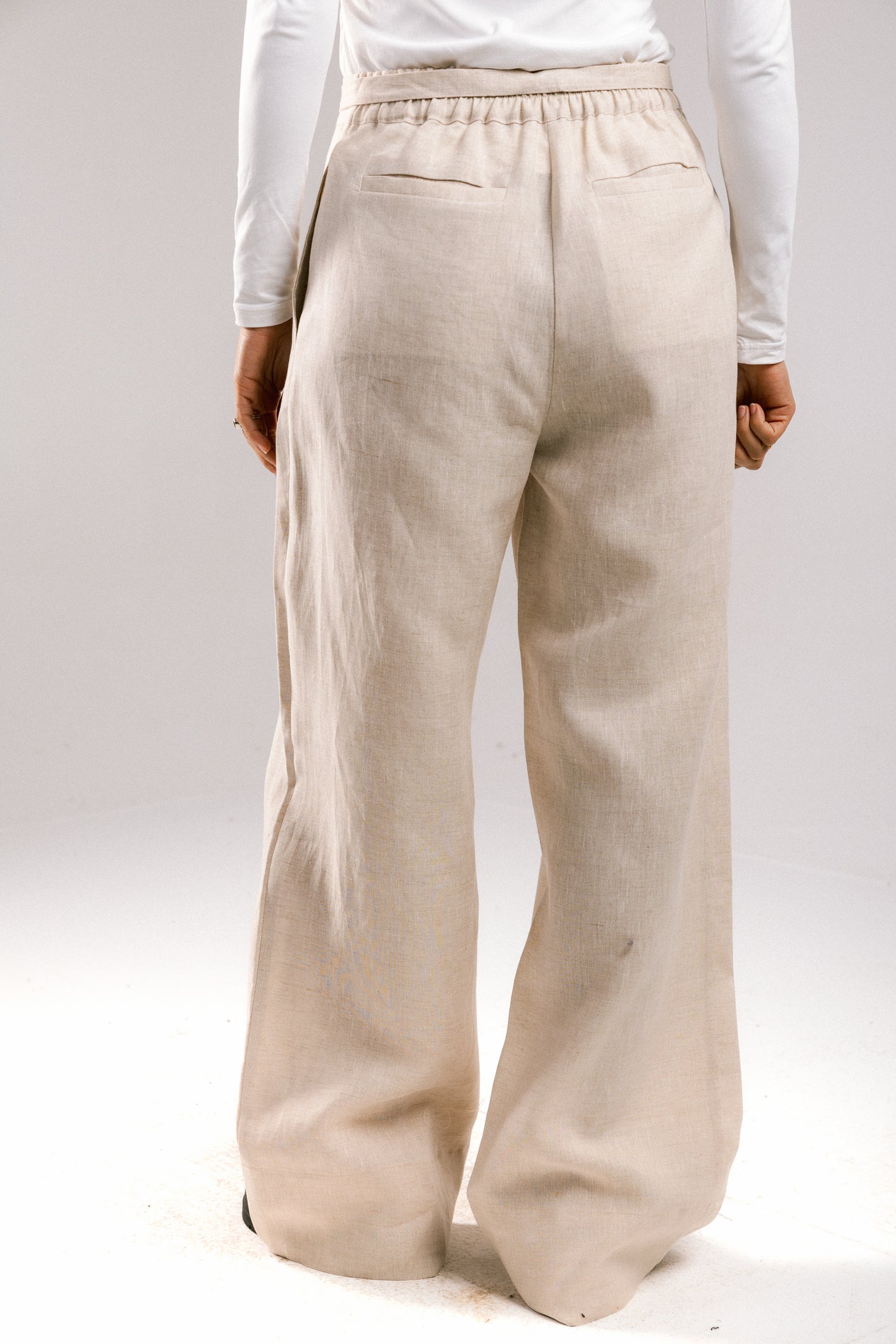 The Pleated Breeze Linen Pants - Beige