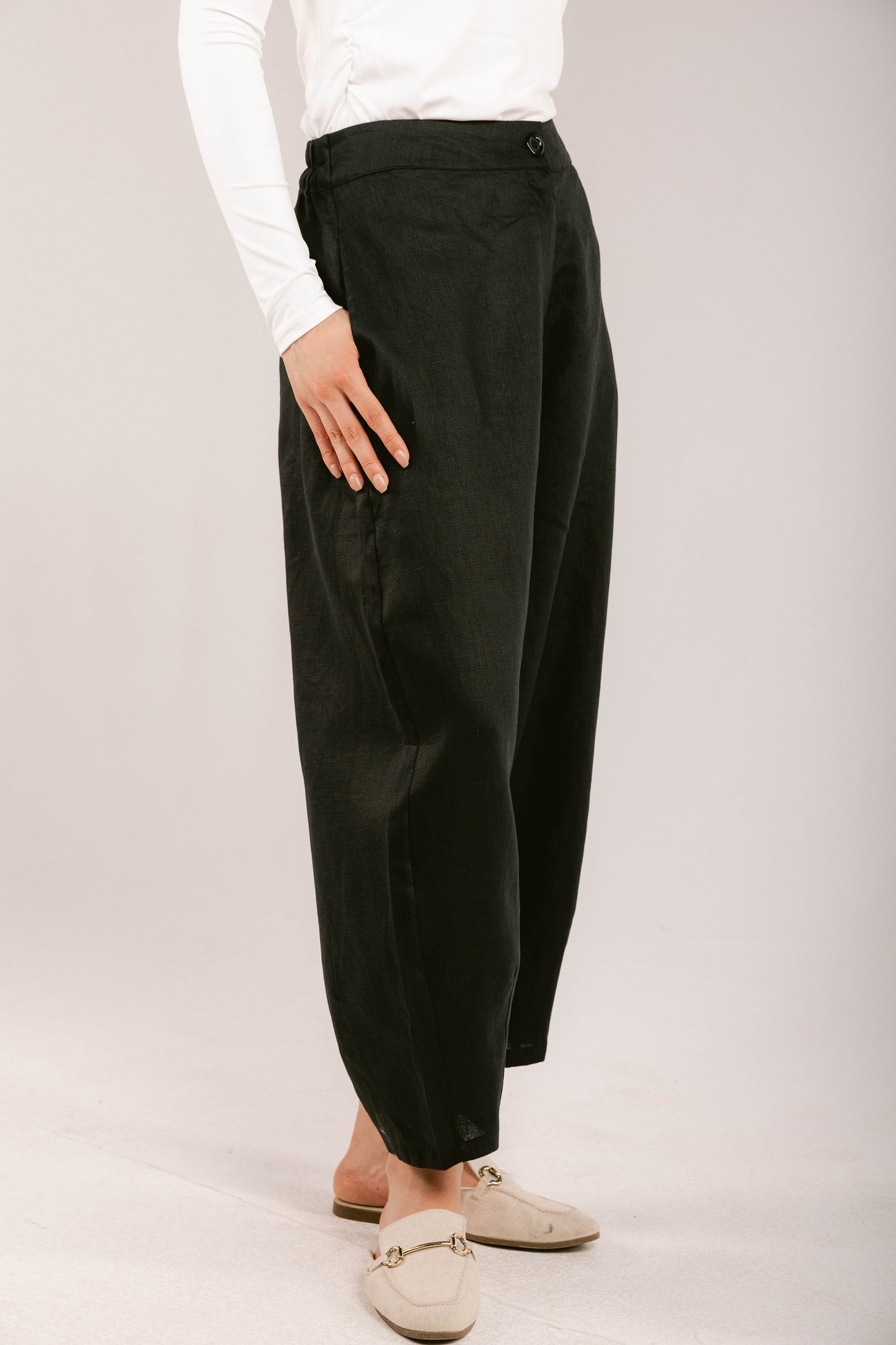 Essential Balloon Linen Pants - Black