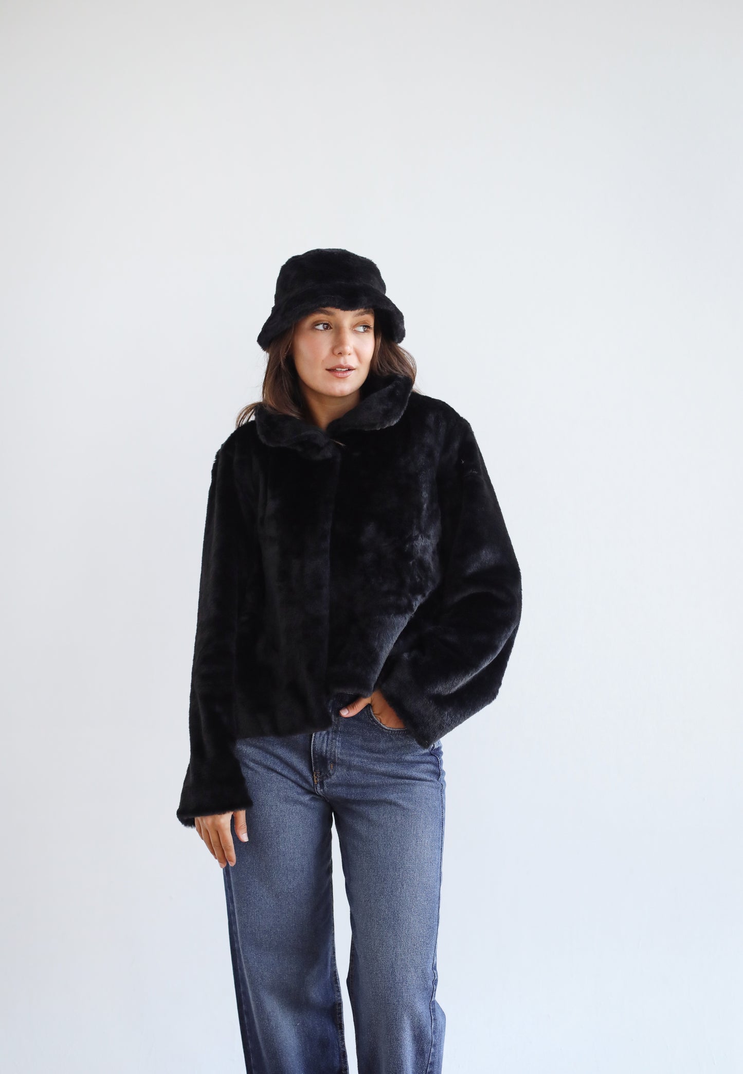 Stunner Faux Fur Jacket - Black