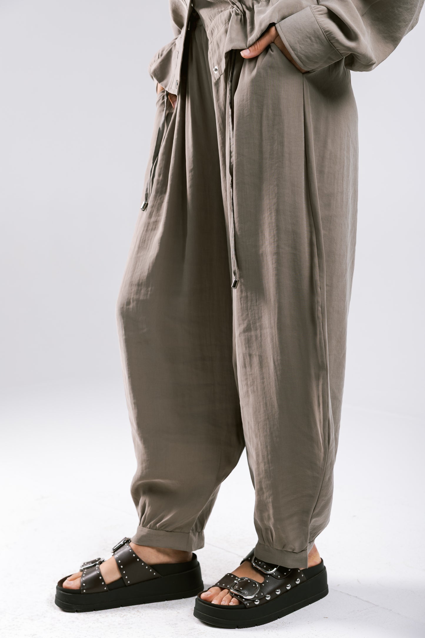 Everything You Want Set - Taupe