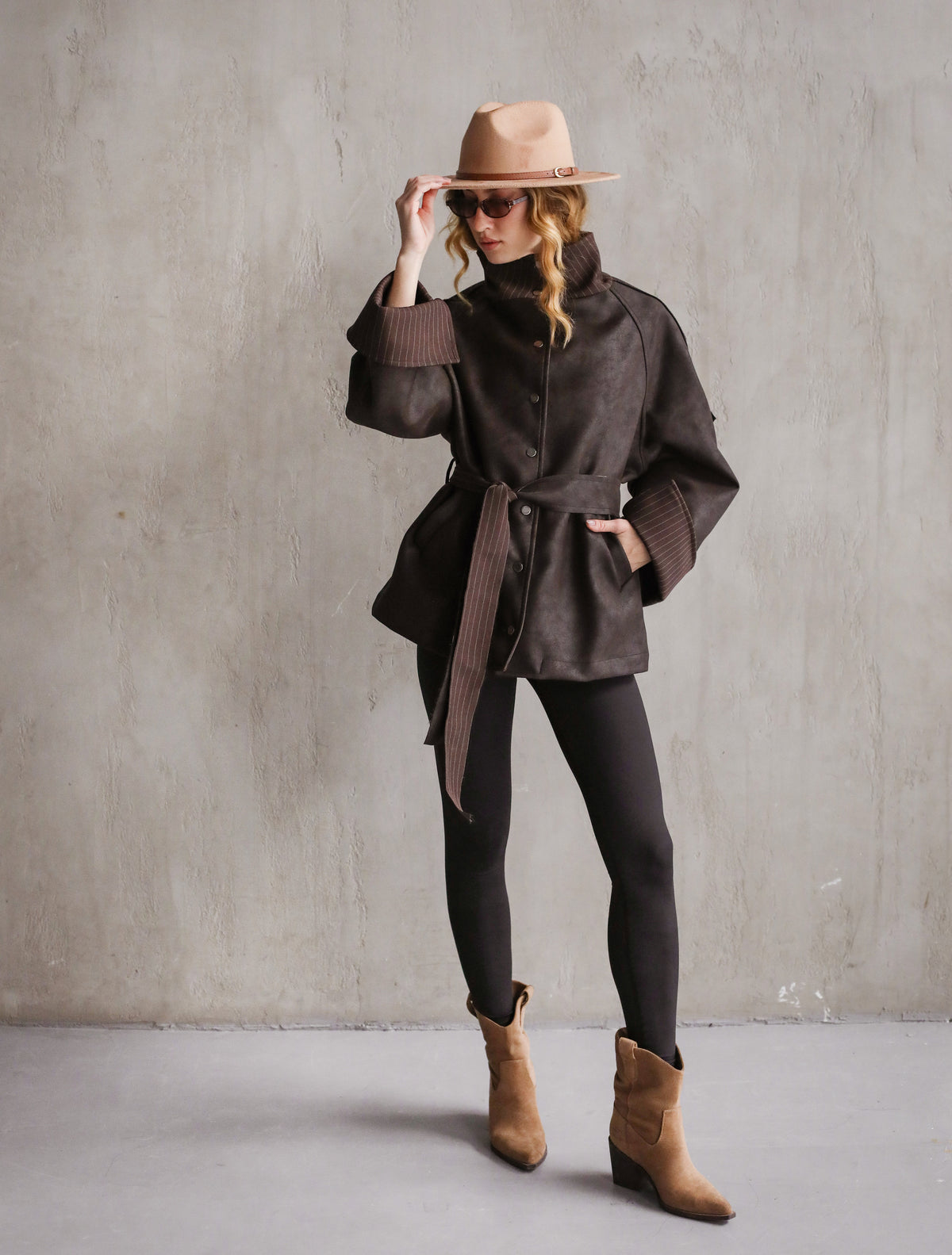 A masterpiece leather jacket - Brown