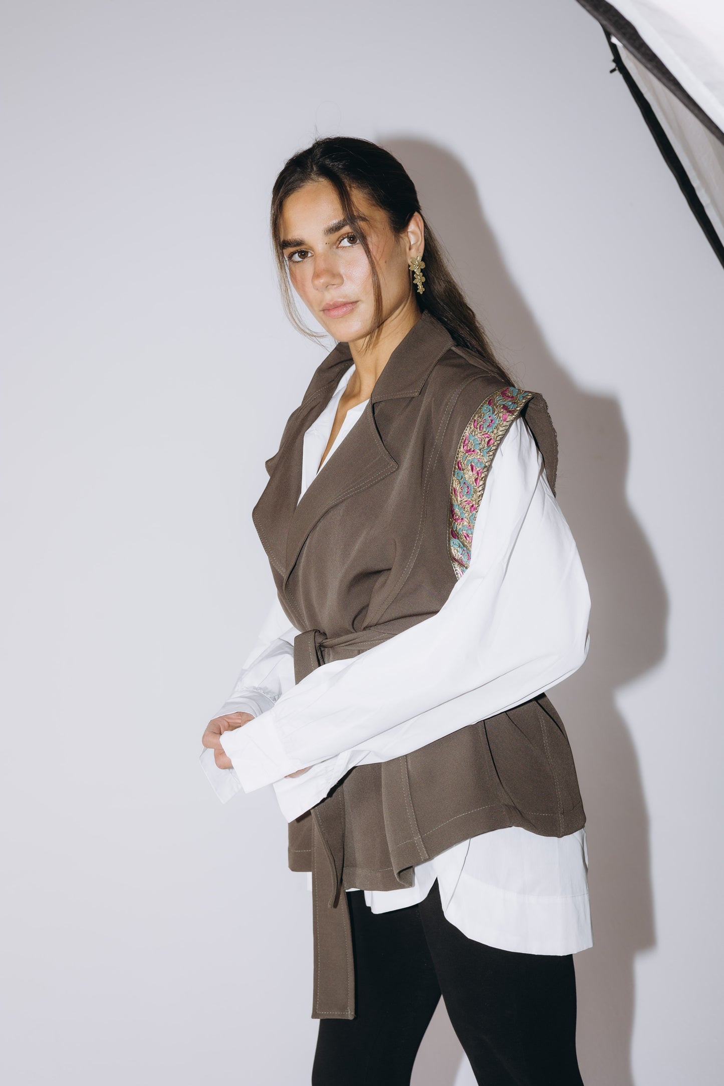 Top Notch Vest in Brown