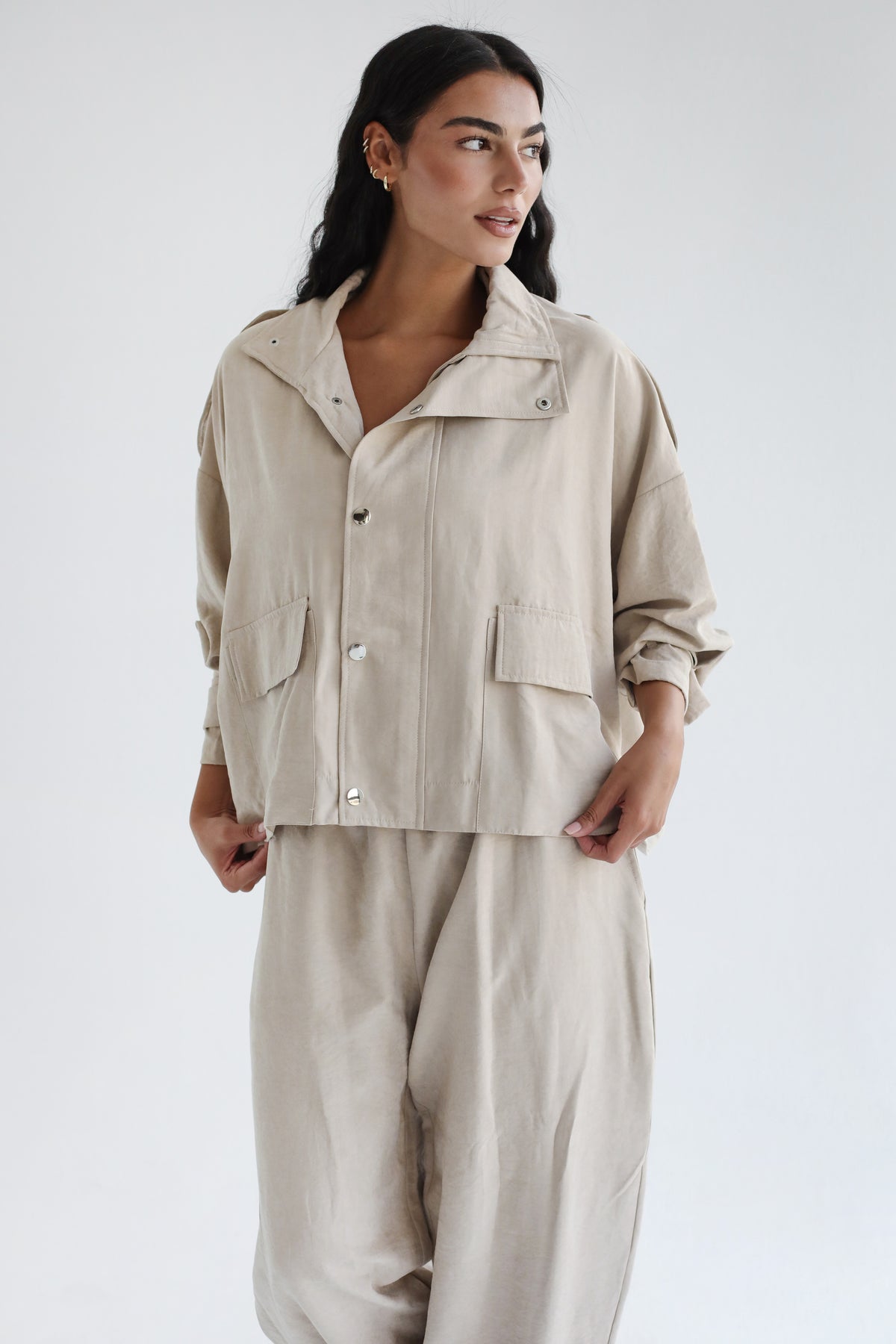 Leading The Way Set - Beige