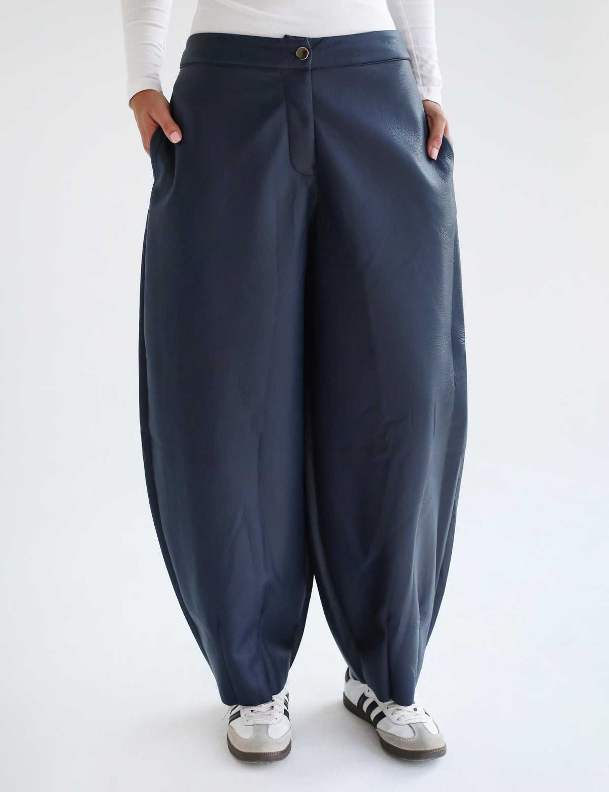 Essential Balloon Leather Pants - Navy