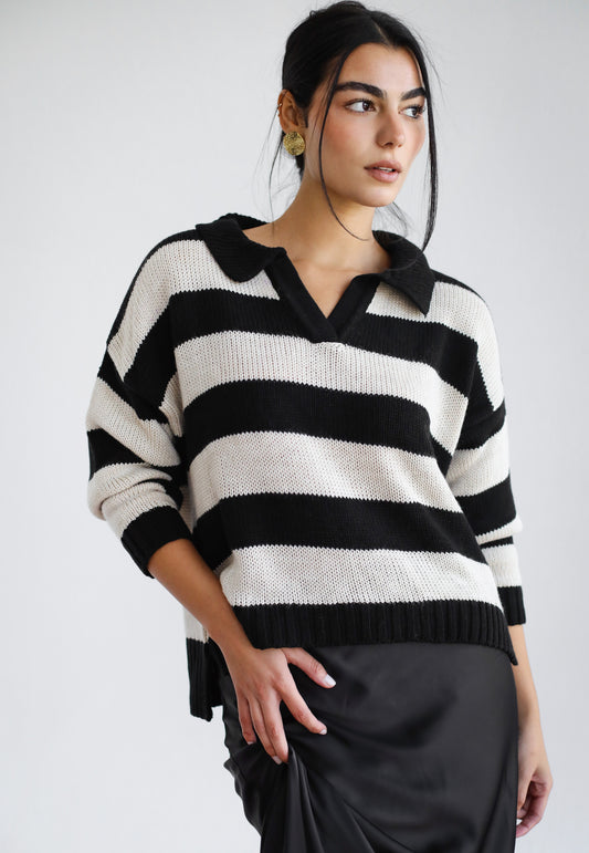 Cozy Striped Sweatshirt in Black
