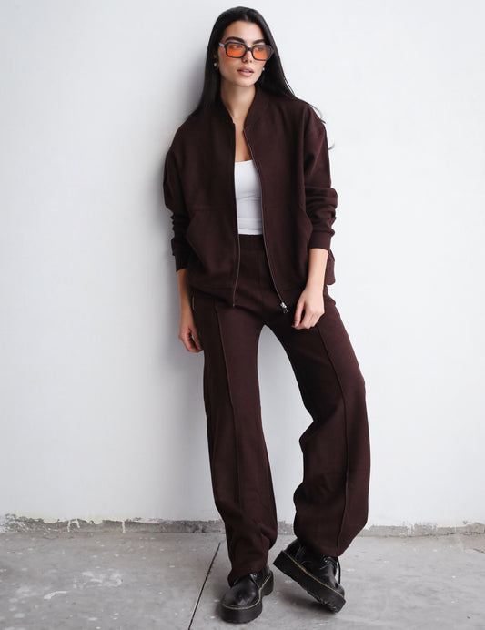 Relaxed To The Max Set - Brown