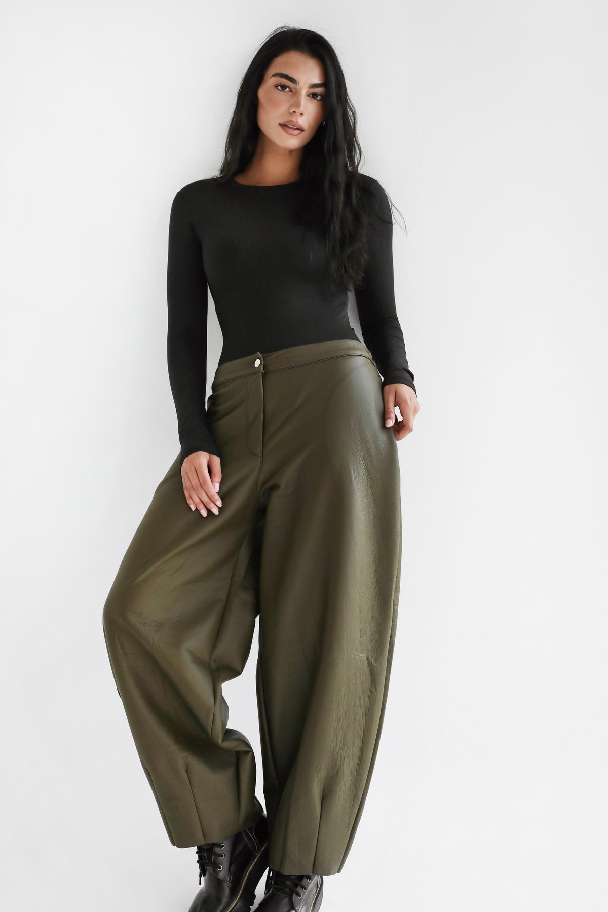 Essential Balloon Leather Pants - Olive